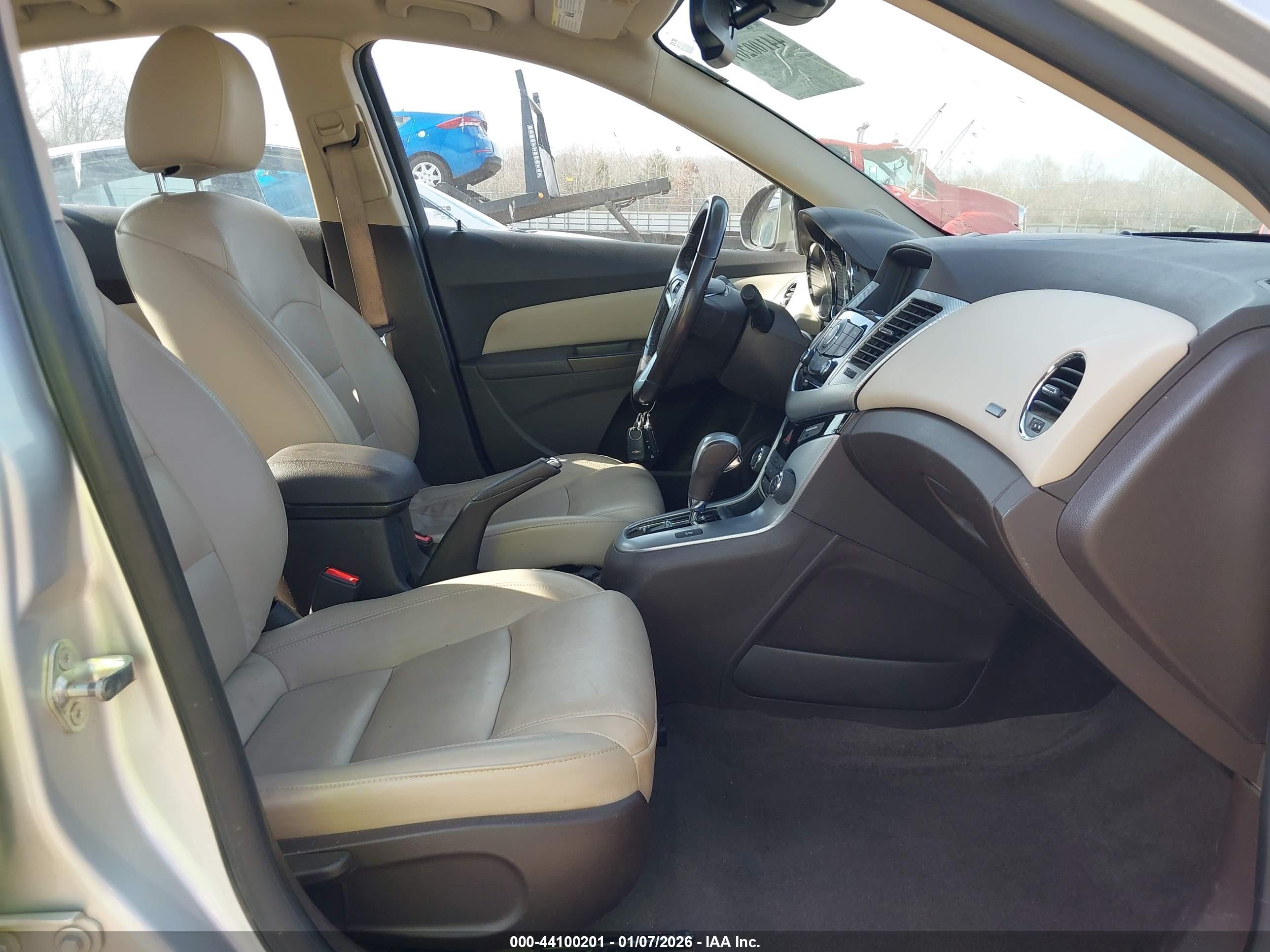 CHEVROLET CRUZE image 5