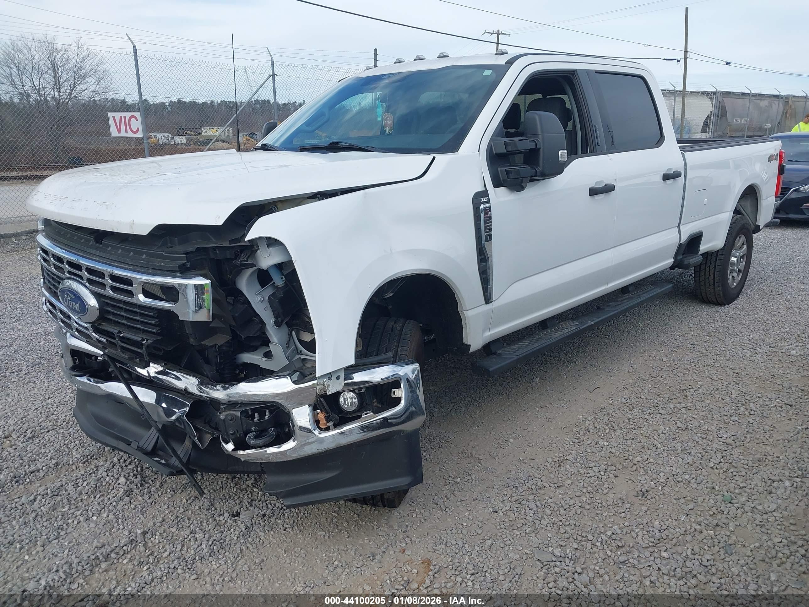 FORD F-250 image 2