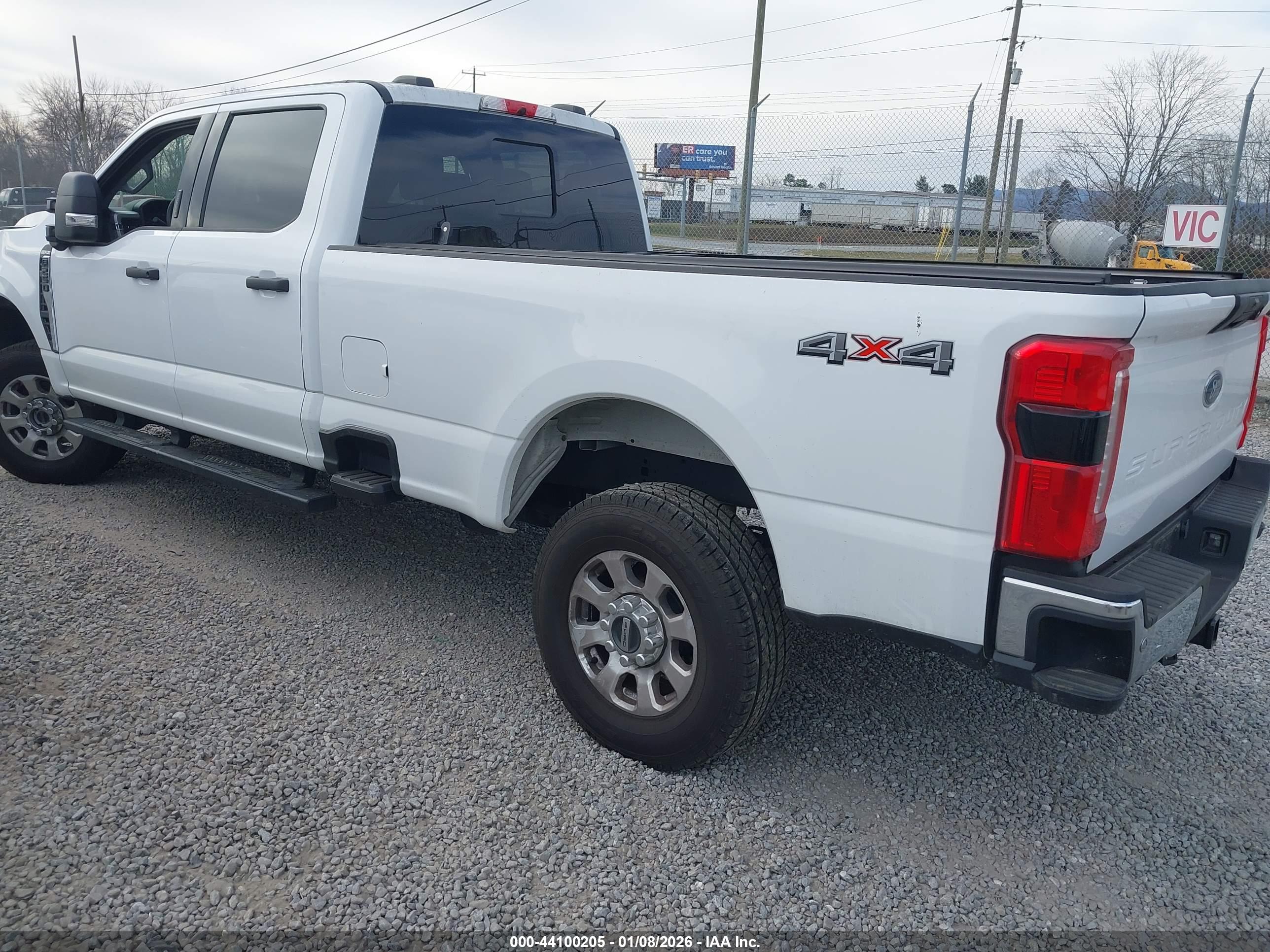 FORD F-250 image 3