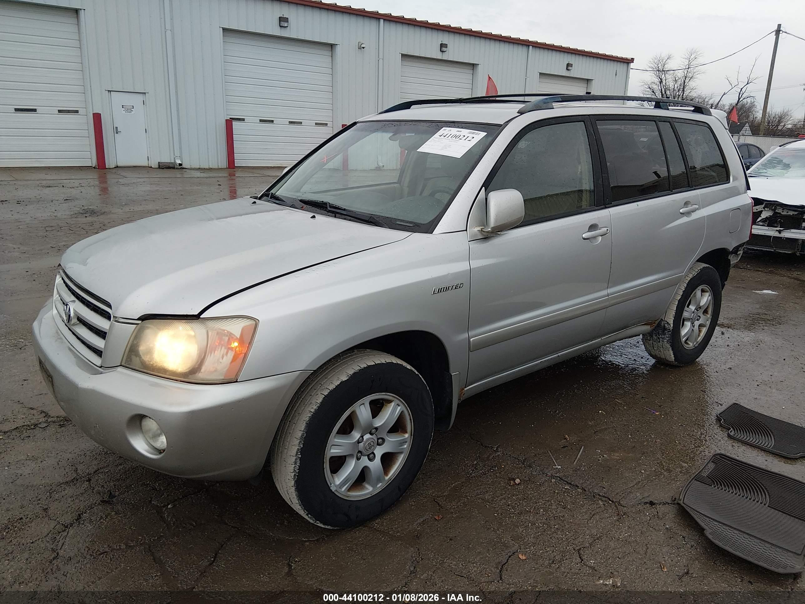 TOYOTA HIGHLANDER image 2