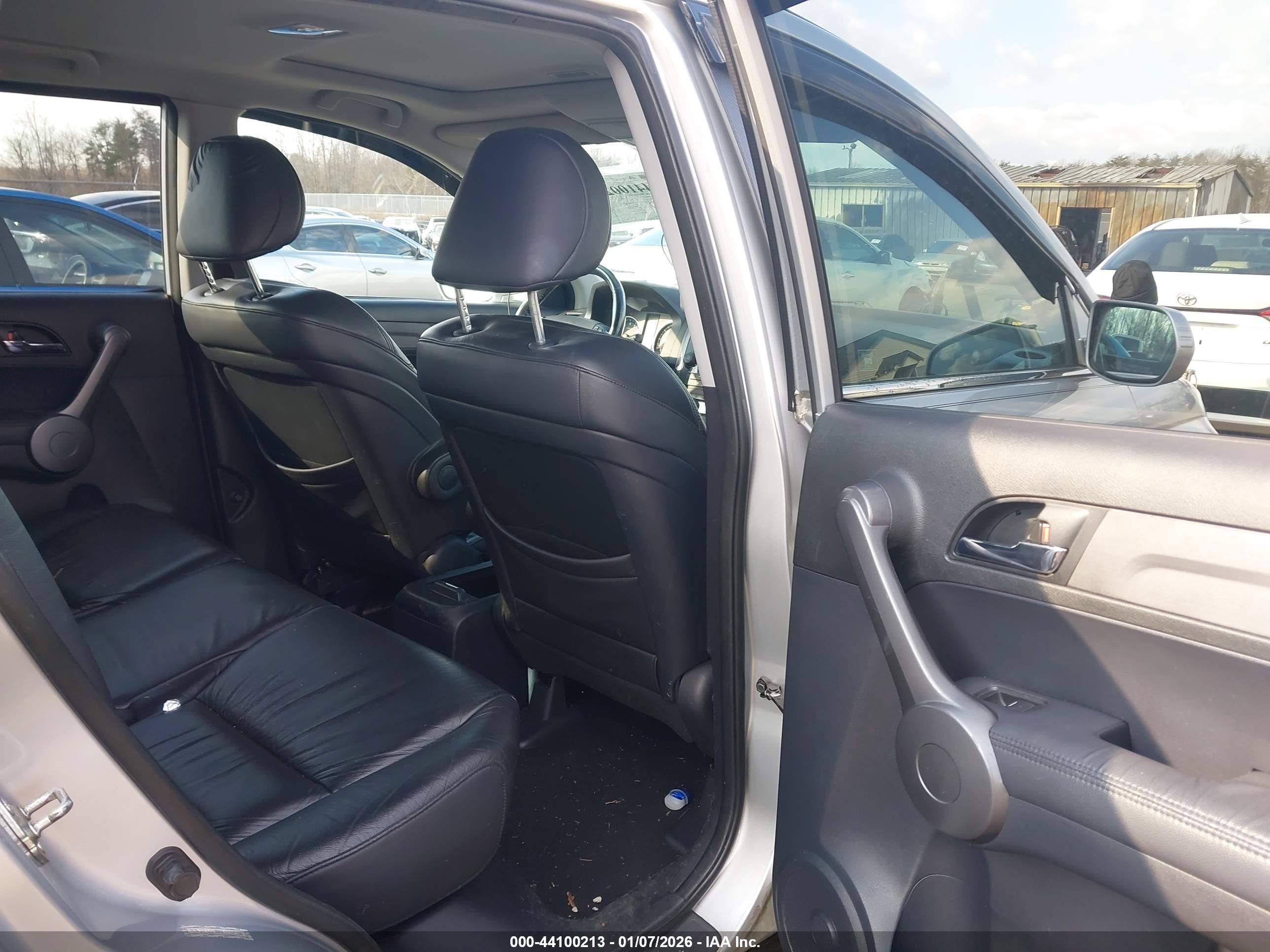 HONDA CR-V image 8