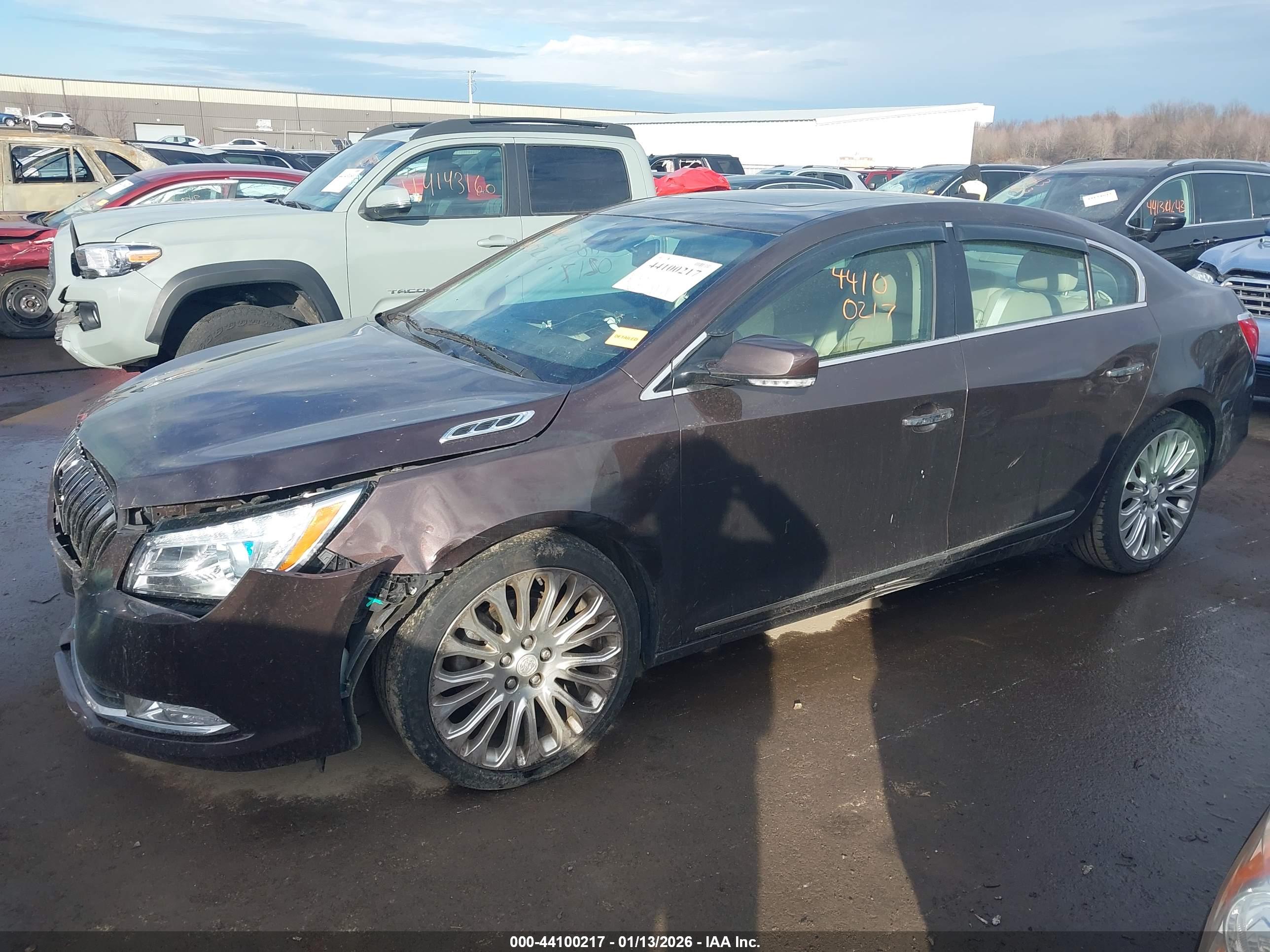 BUICK LACROSSE image 2