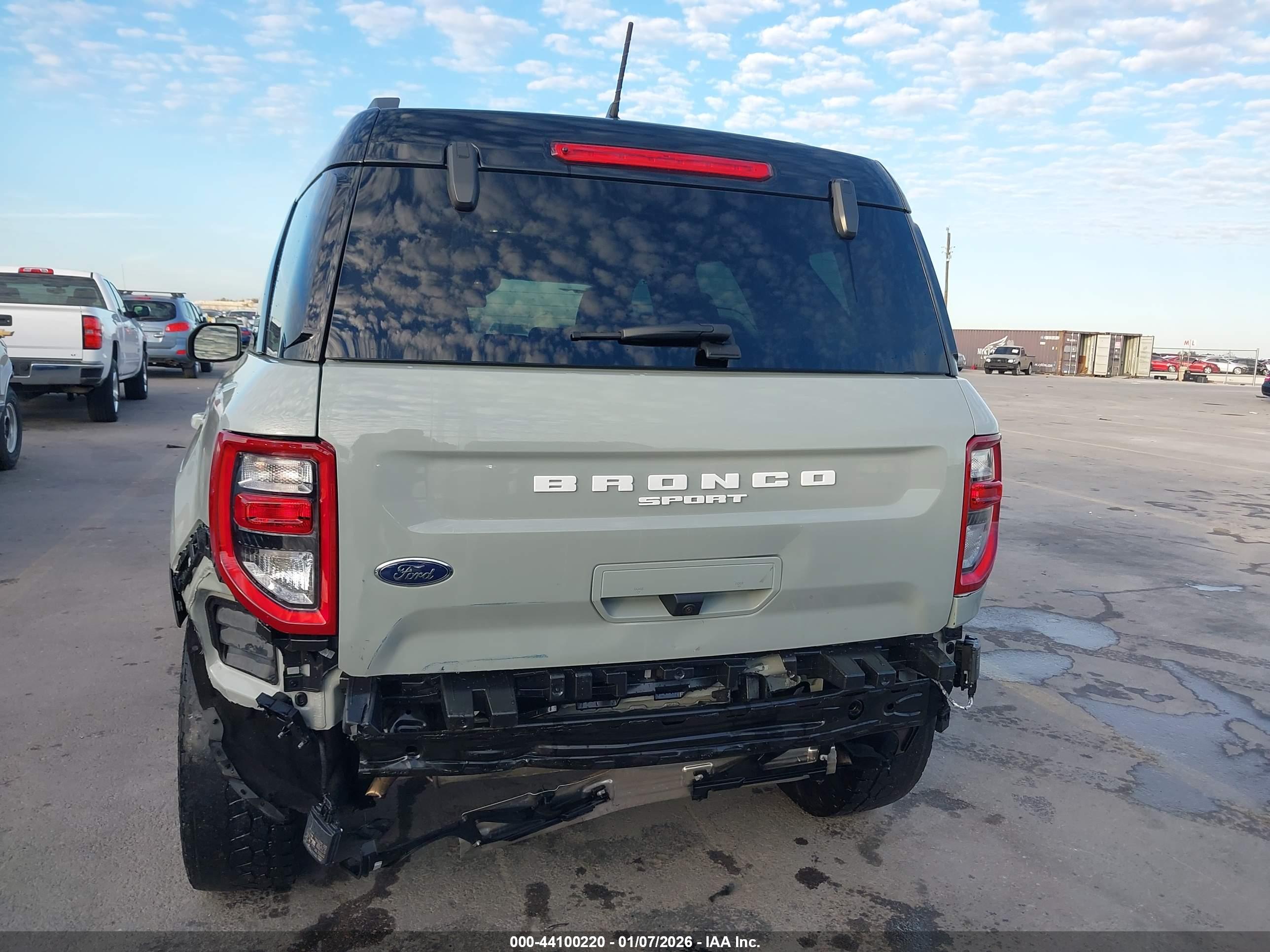 FORD BRONCO image 6