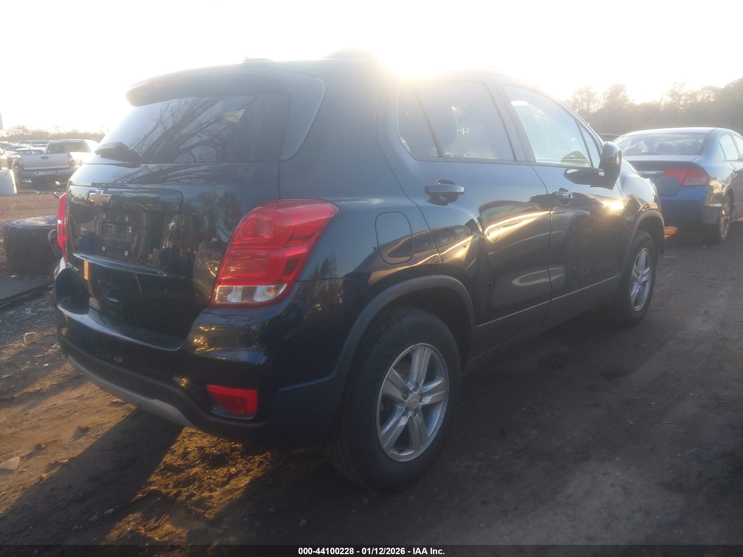 CHEVROLET TRAX image 4