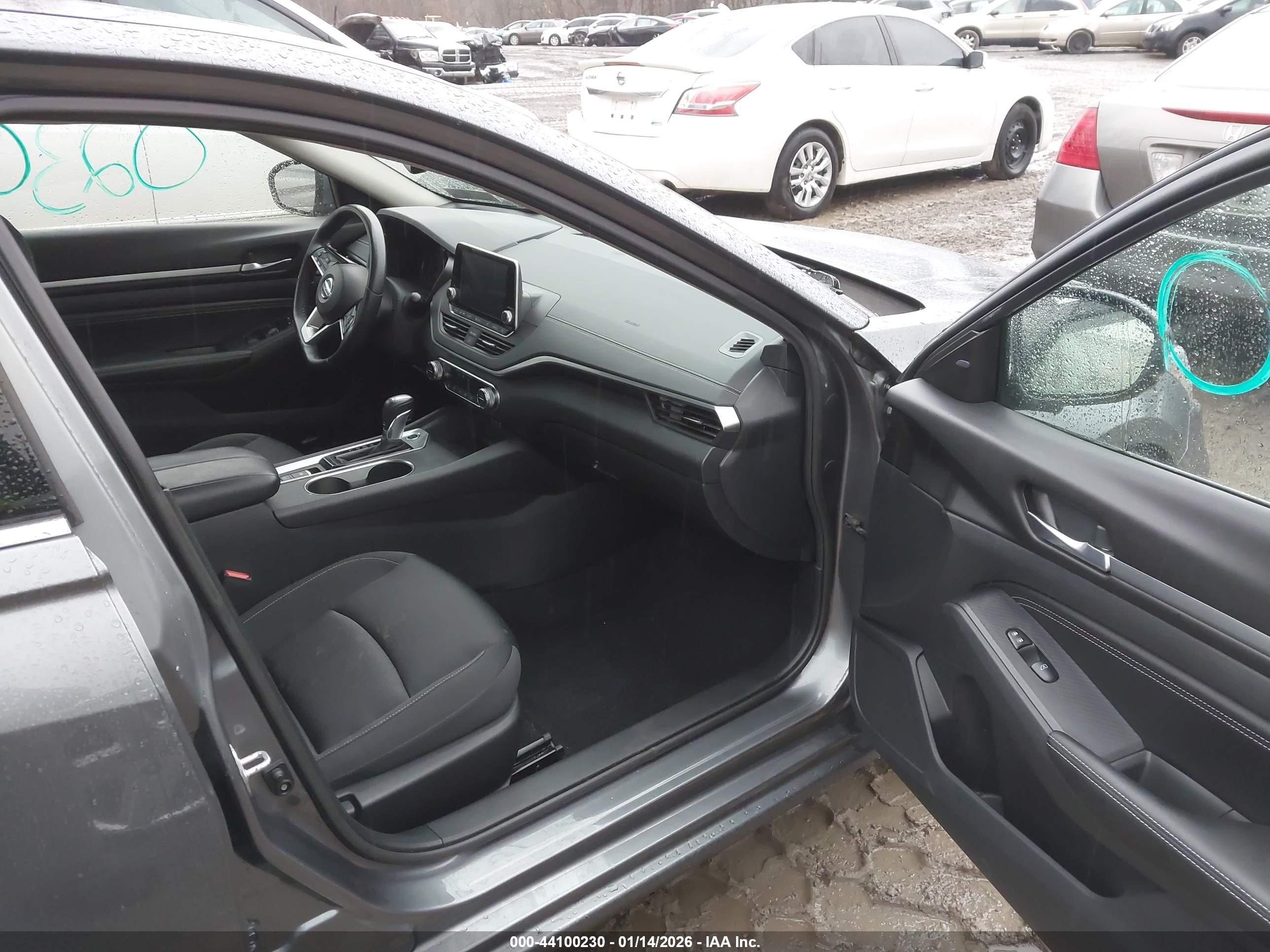 NISSAN ALTIMA image 5