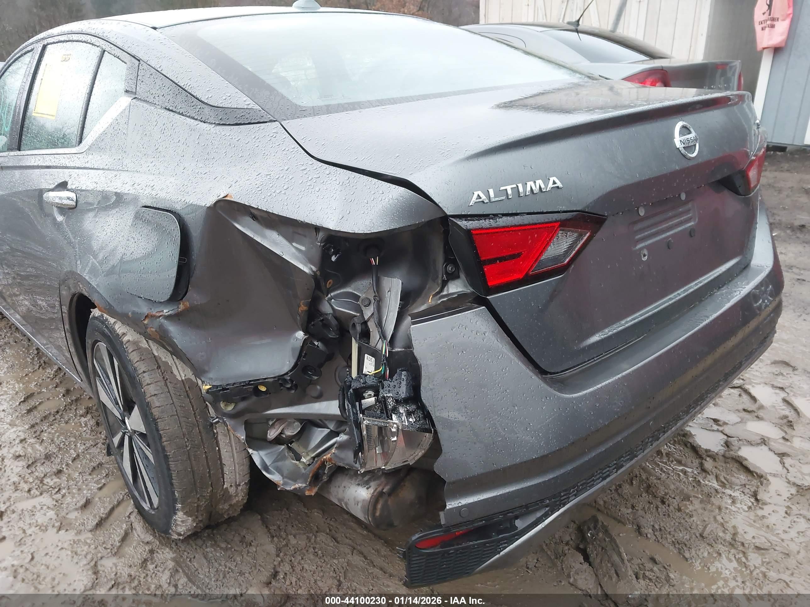 NISSAN ALTIMA image 6