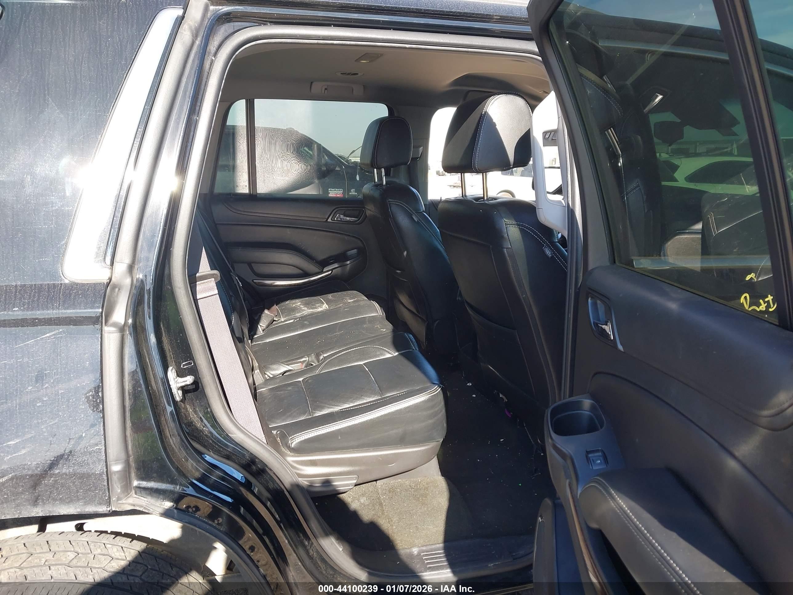 CHEVROLET TAHOE image 8