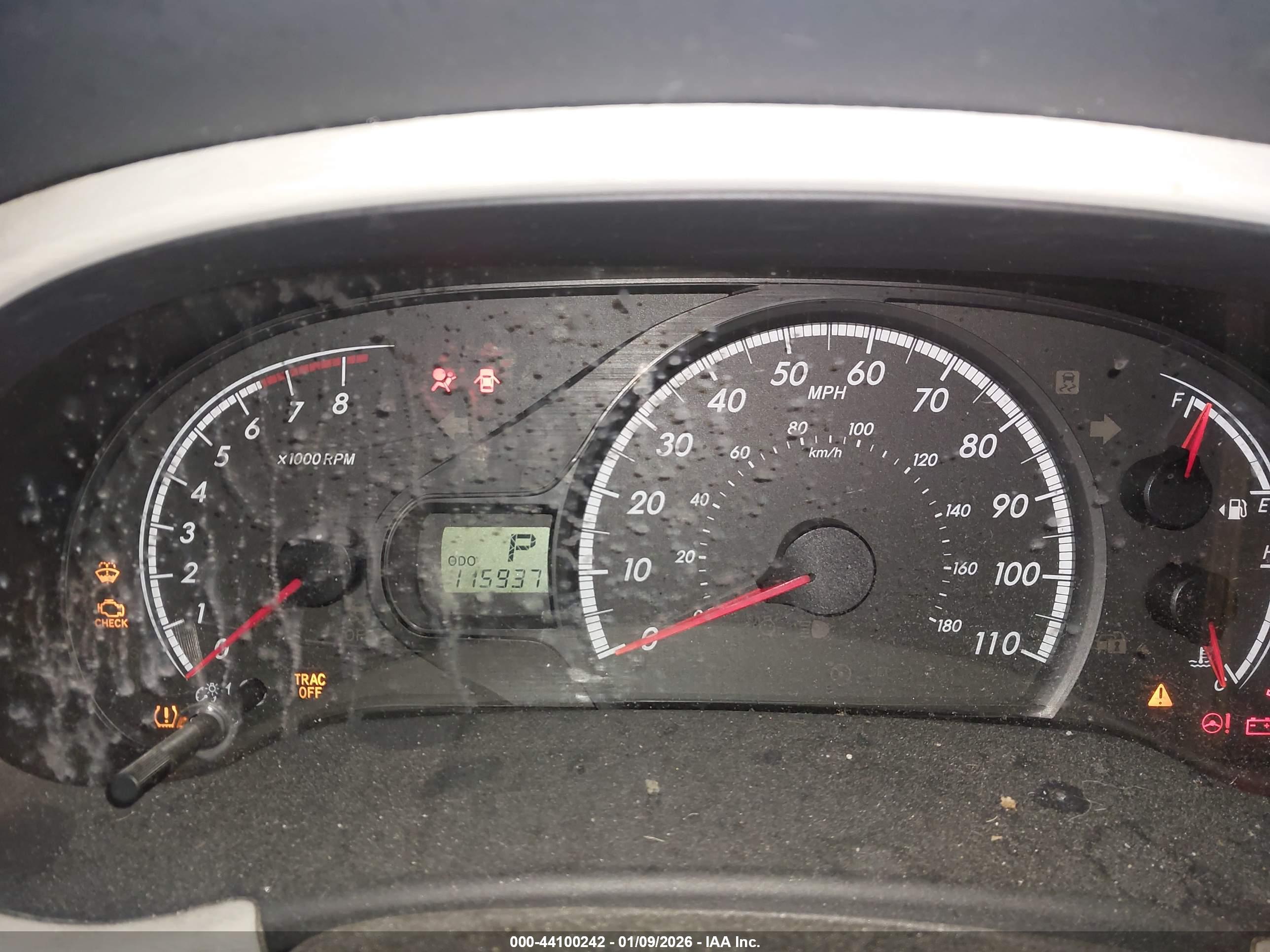 TOYOTA SIENNA image 7