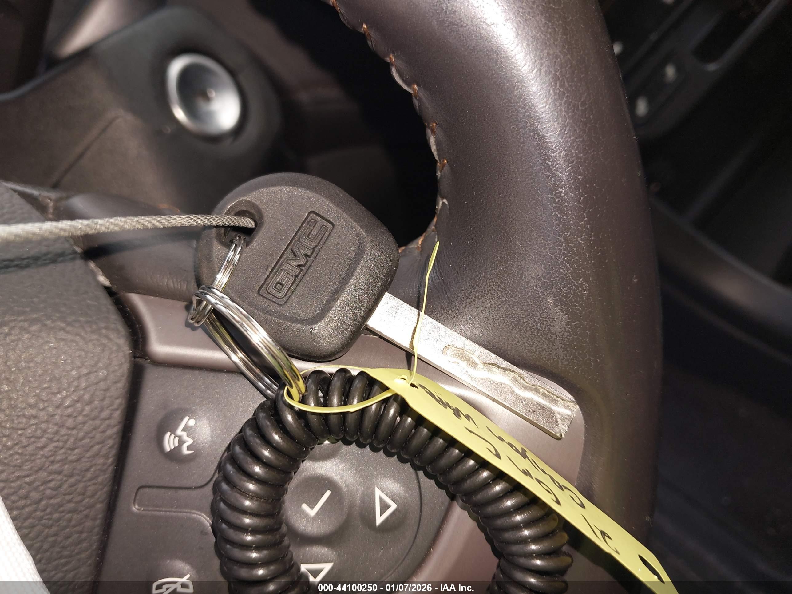 GMC CANYON image 11