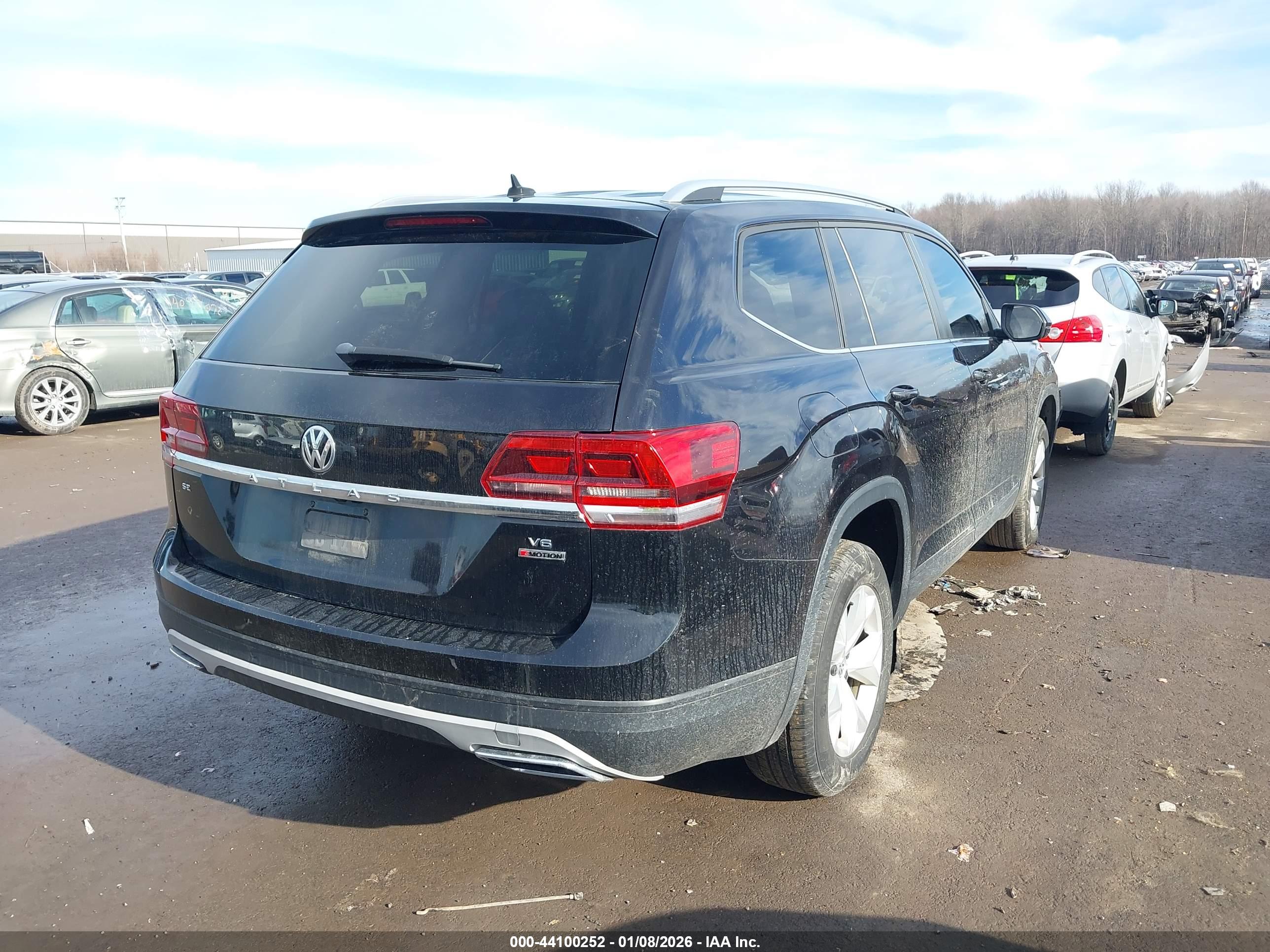 VOLKSWAGEN ATLAS image 4