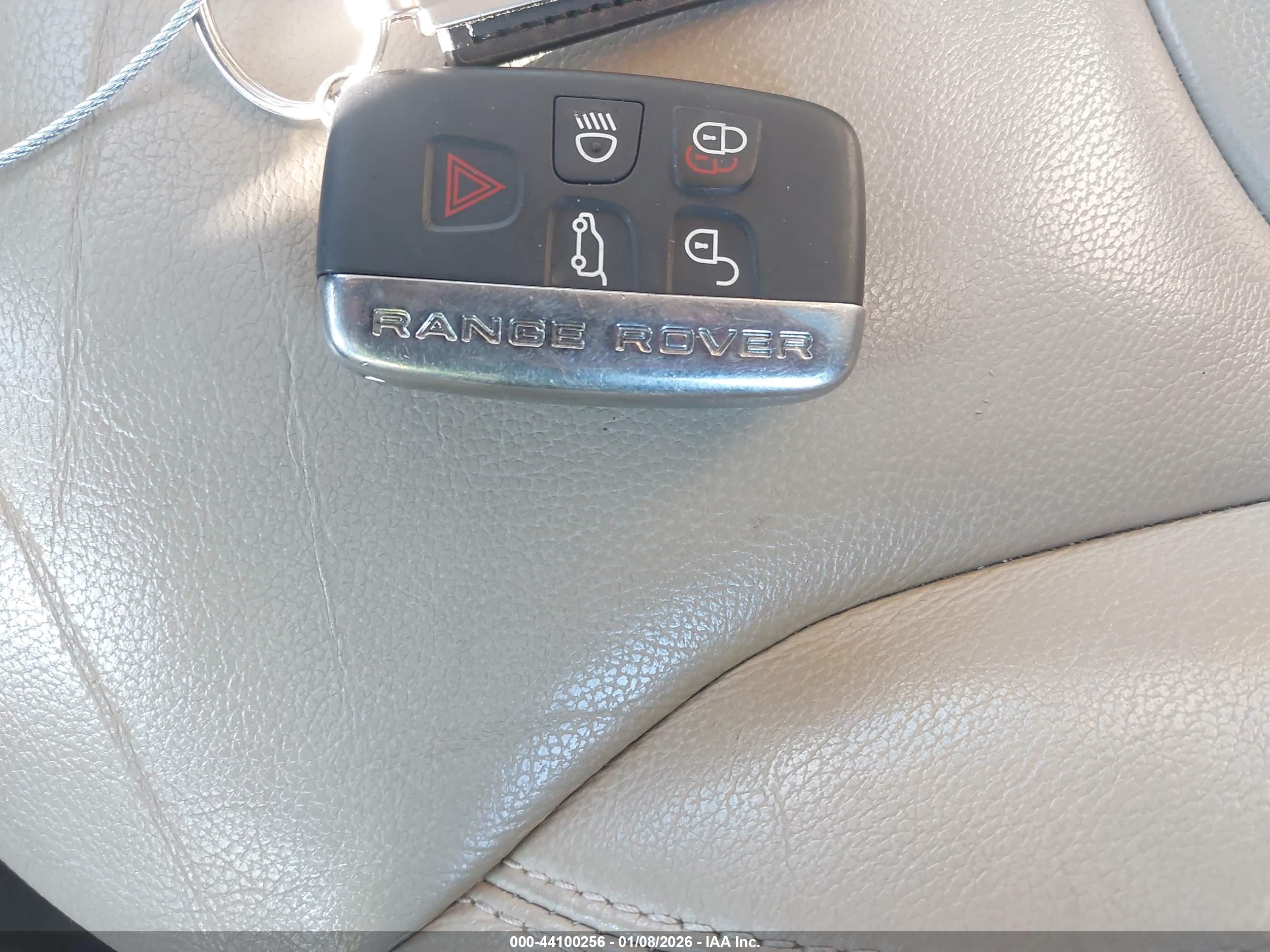 LAND ROVER image 11