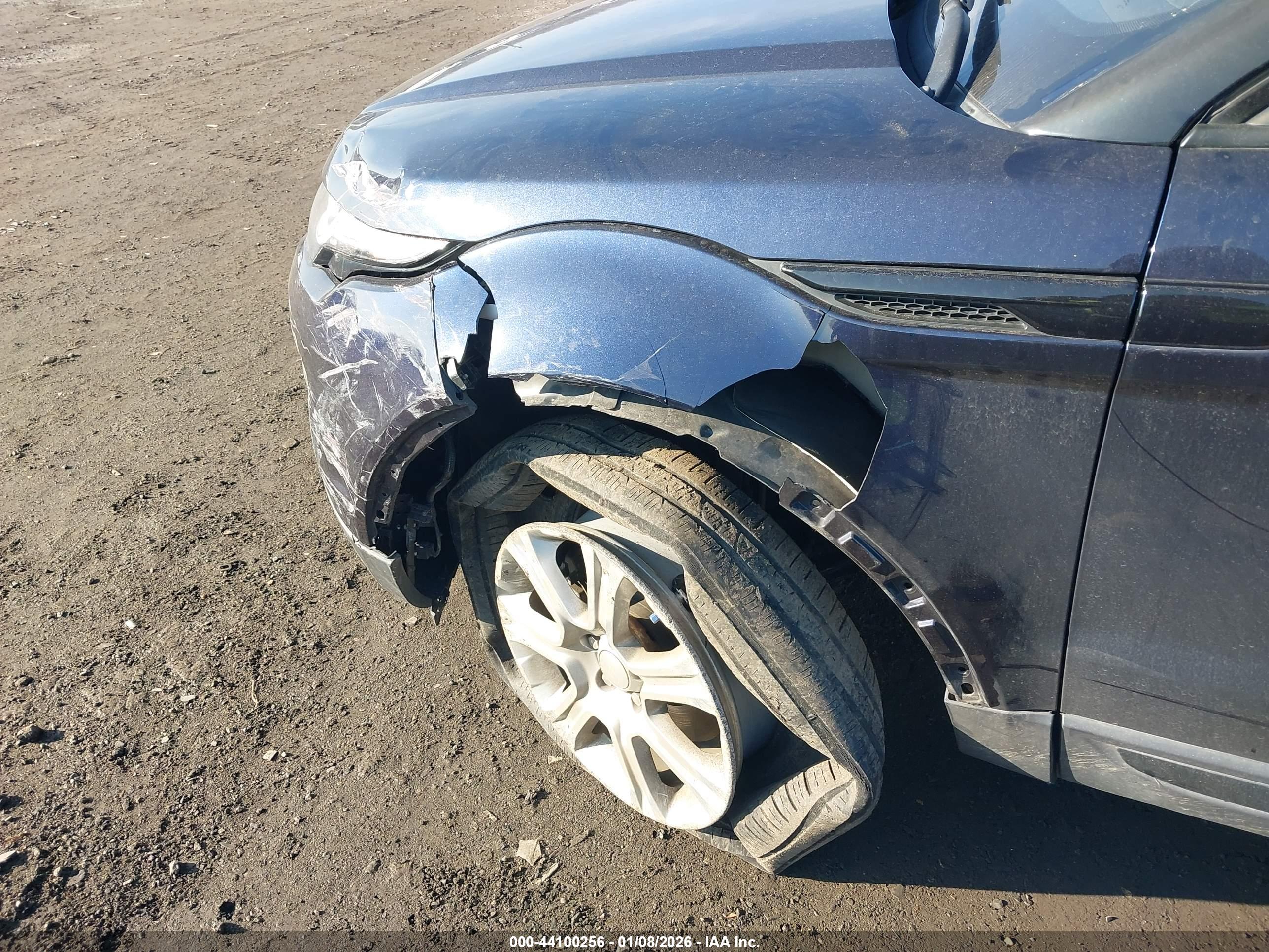 LAND ROVER image 6