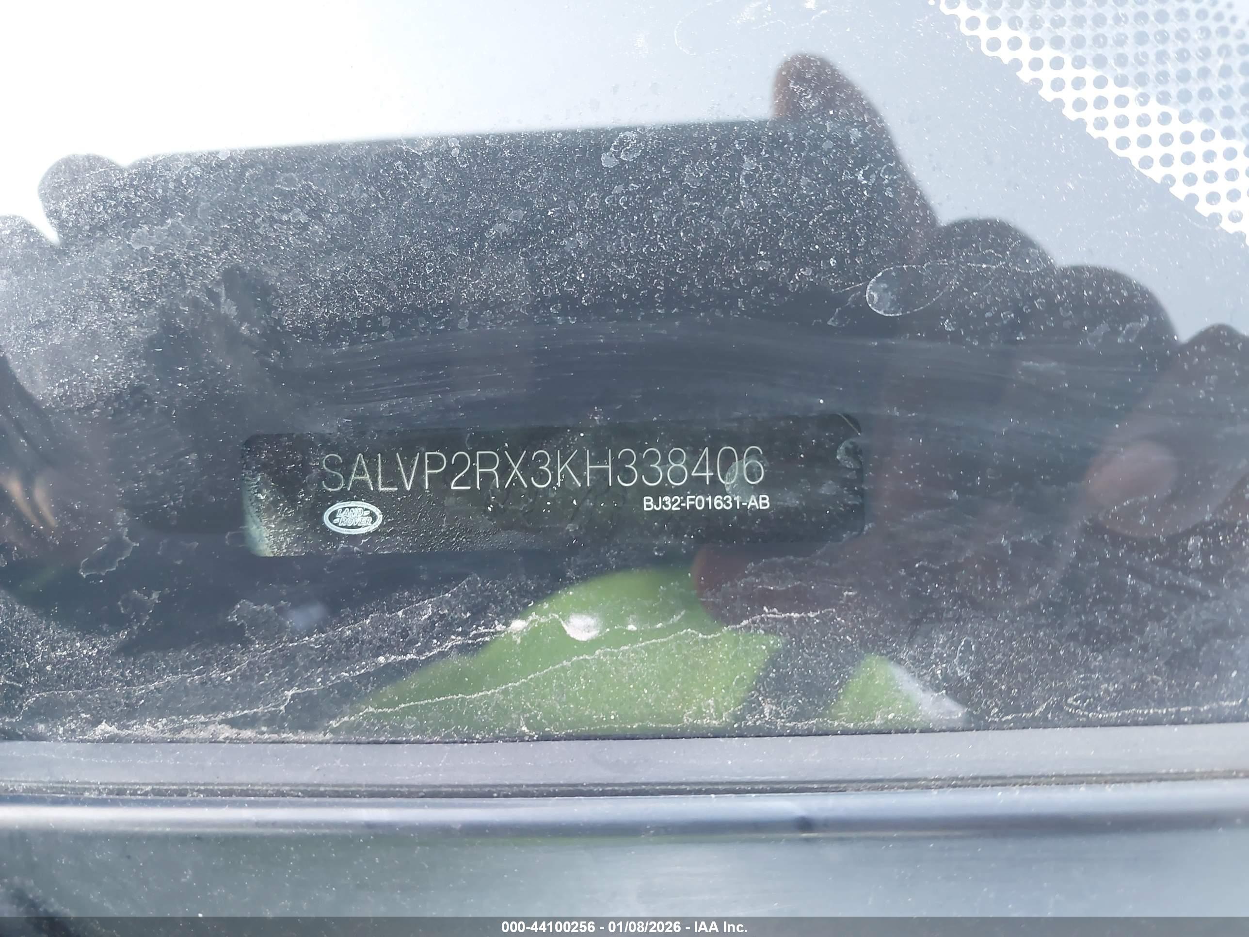 LAND ROVER image 9