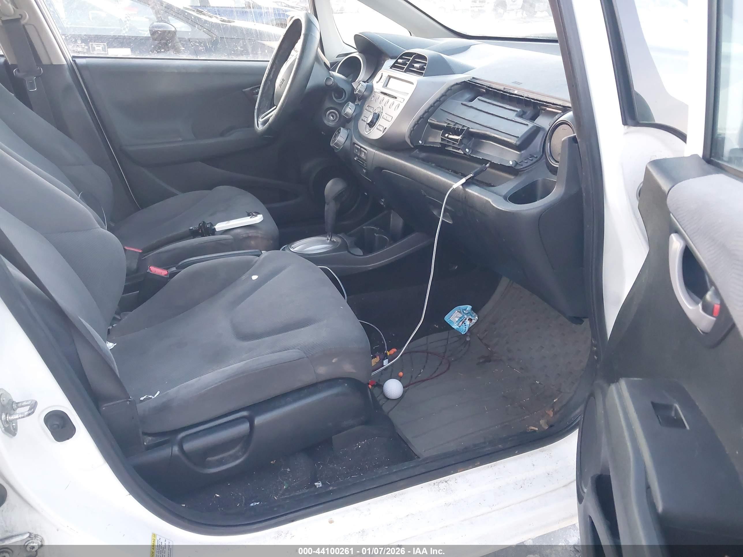 HONDA FIT image 5