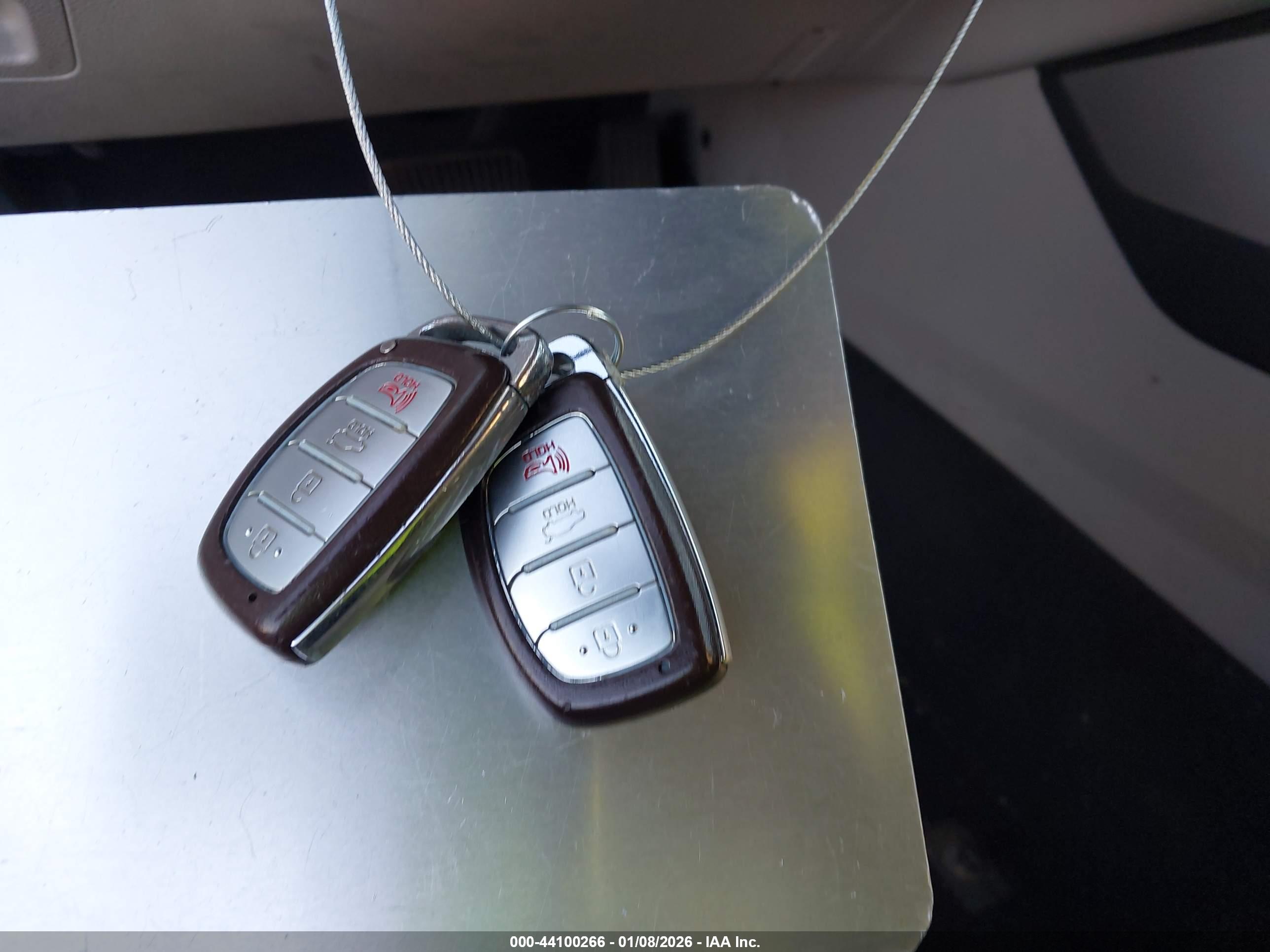 HYUNDAI SONATA image 11