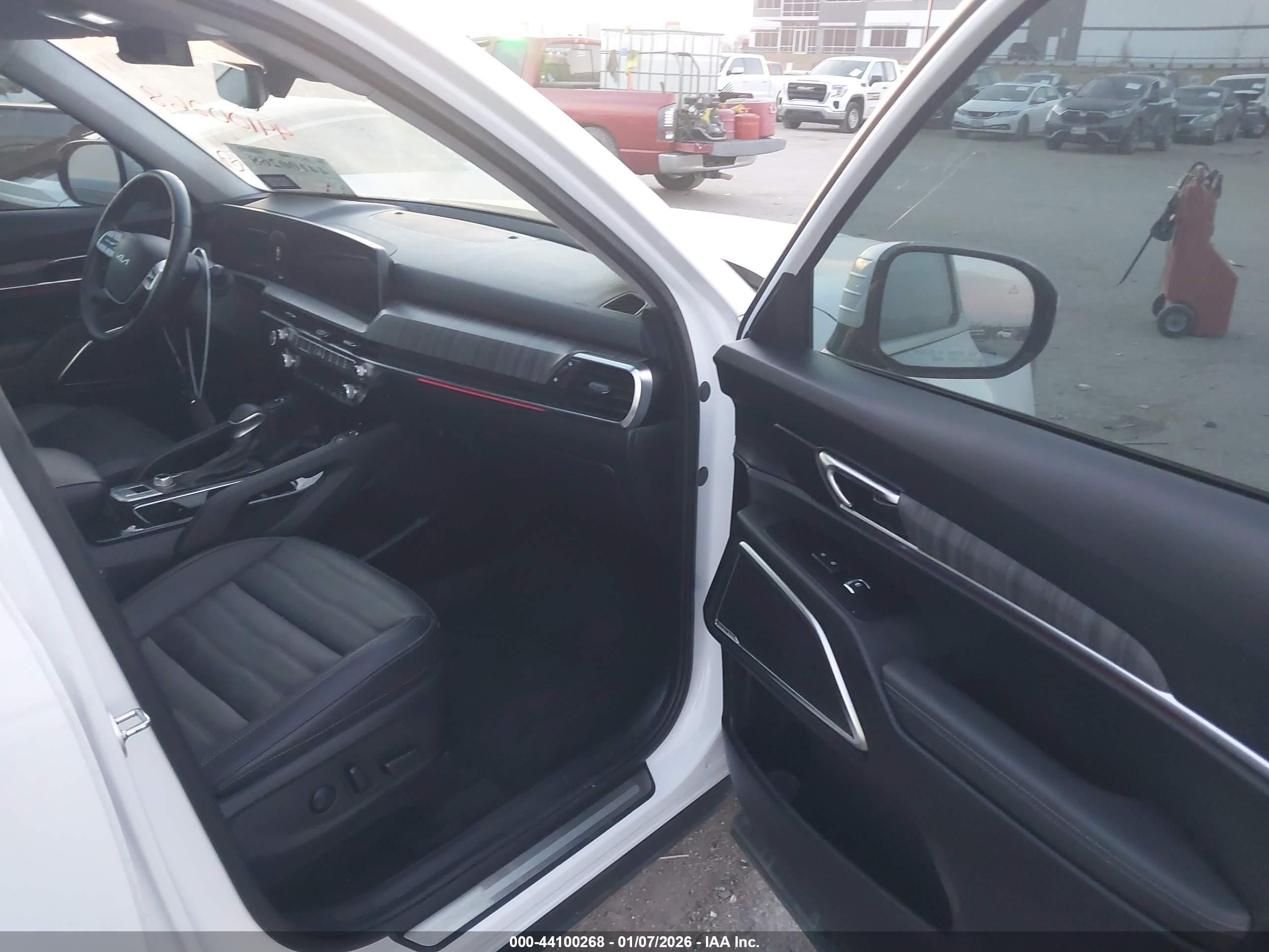 KIA TELLURIDE image 5