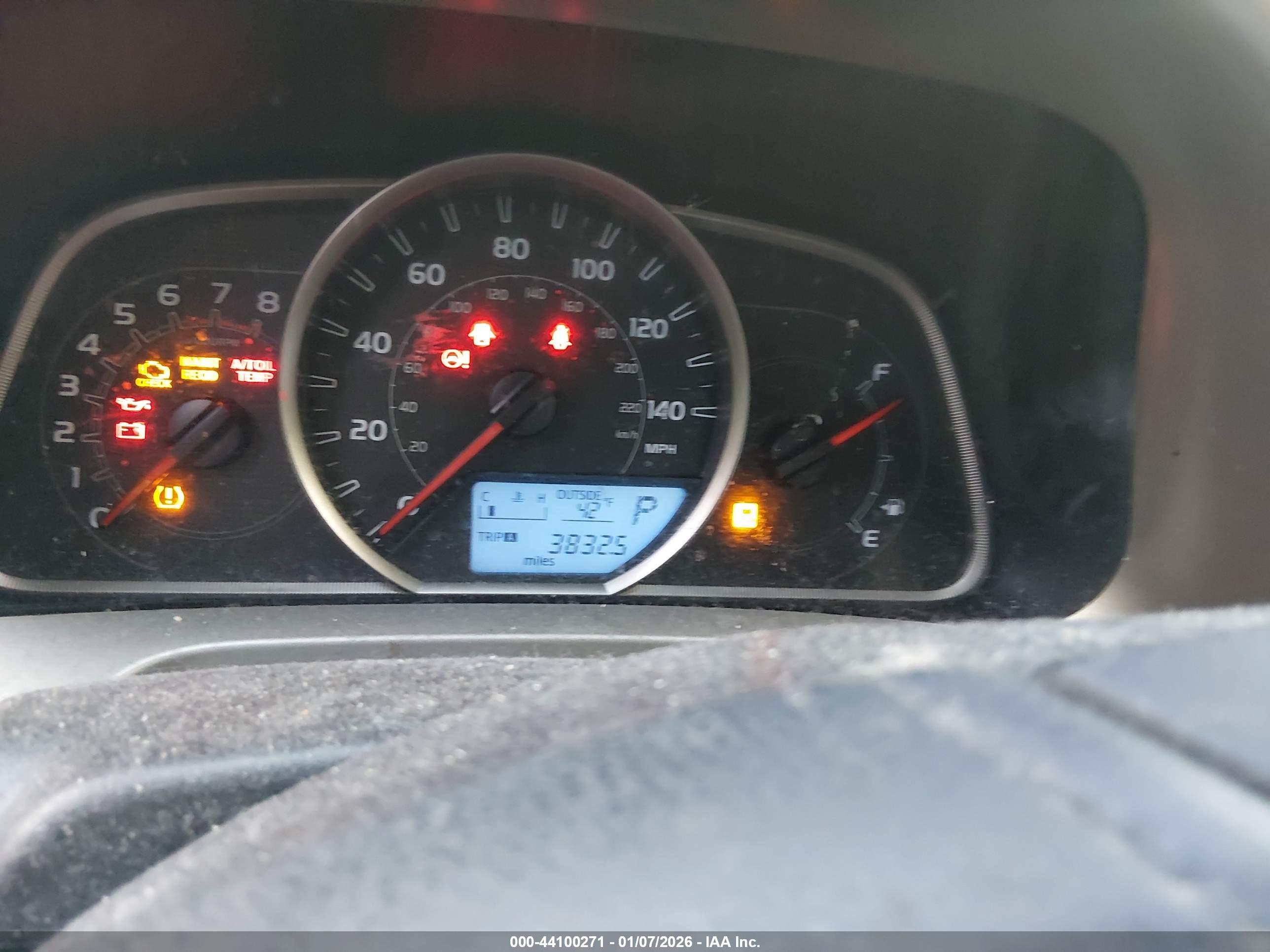 TOYOTA RAV4 image 7