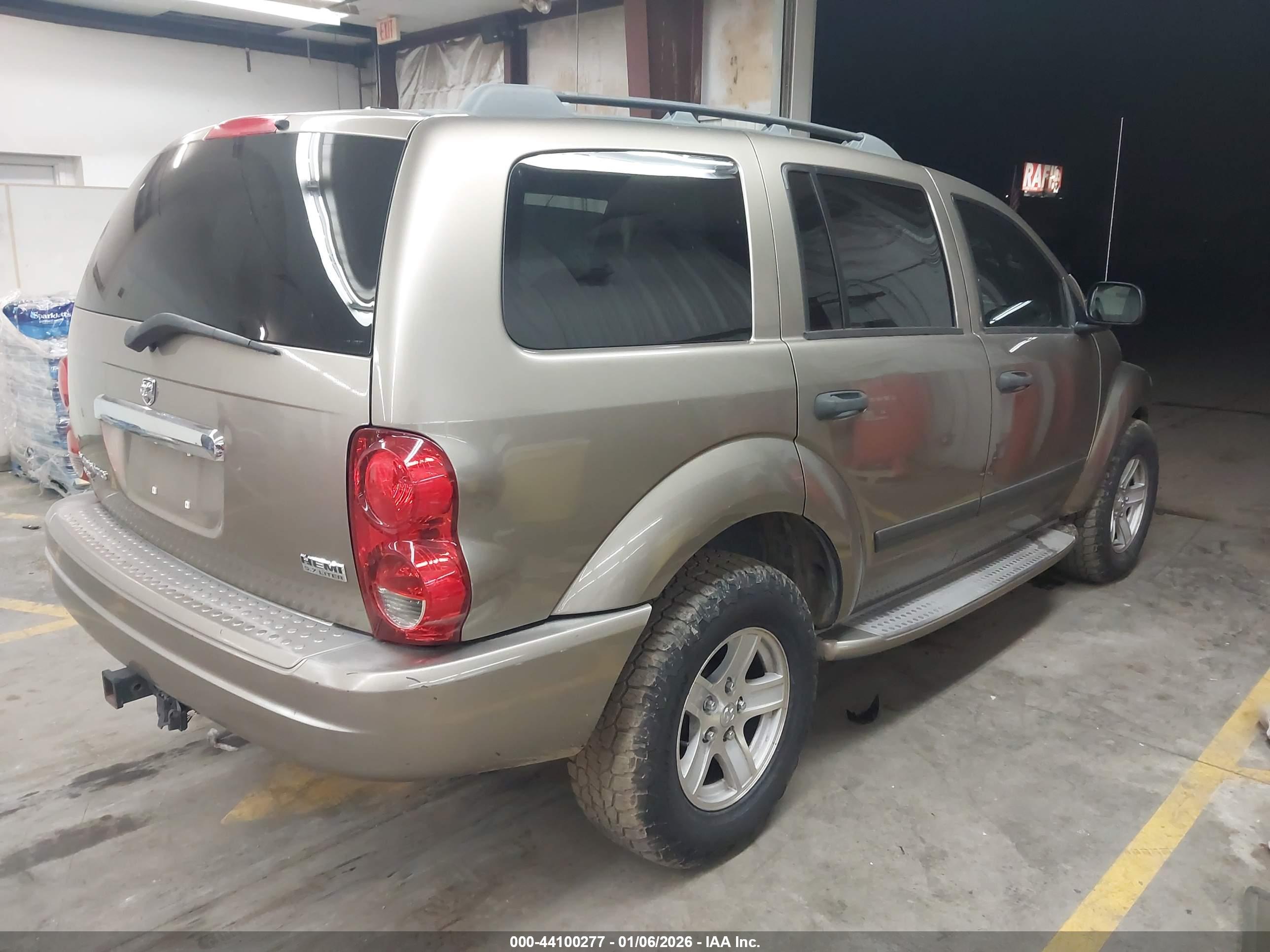 DODGE DURANGO image 4