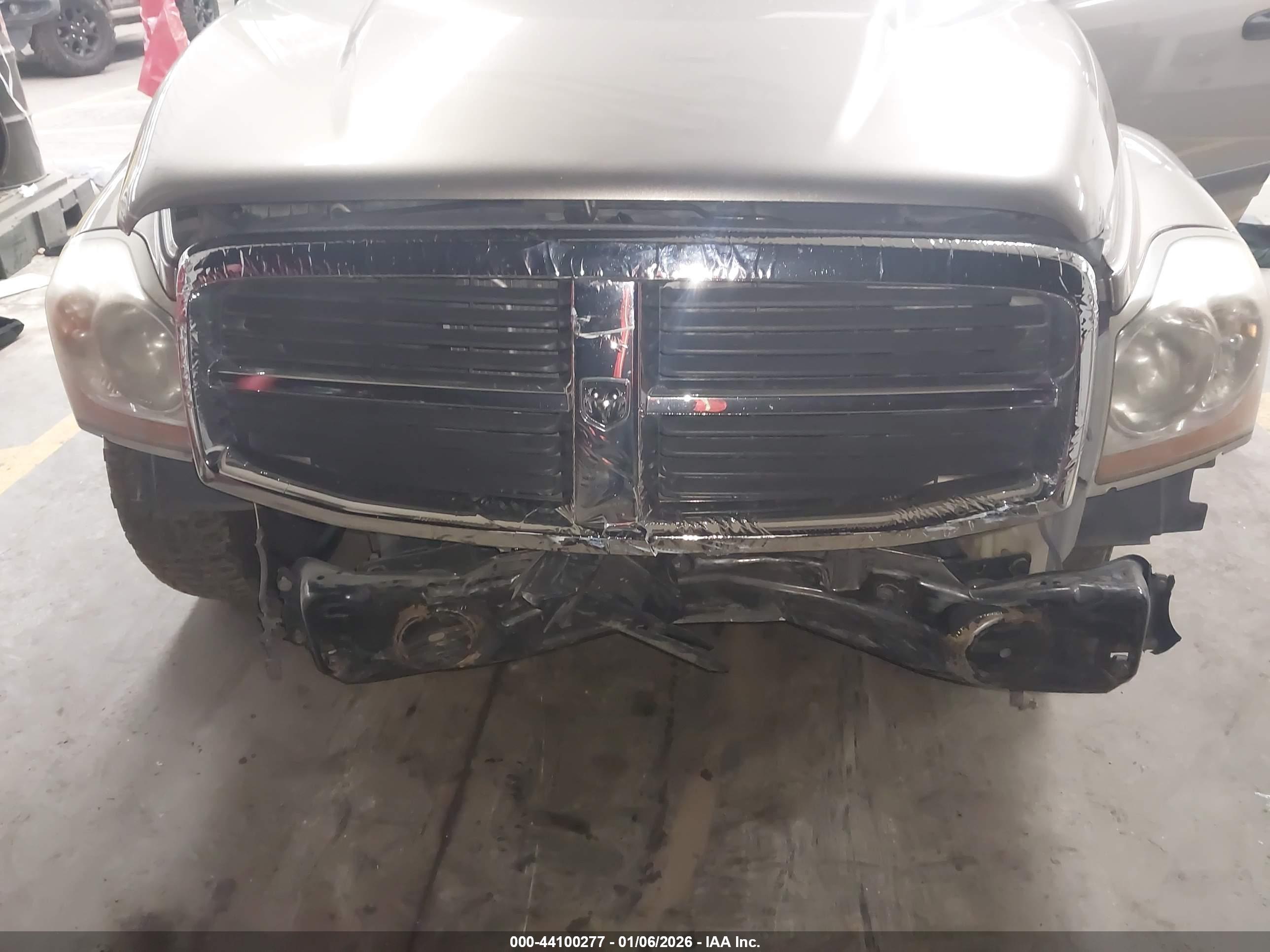 DODGE DURANGO image 6