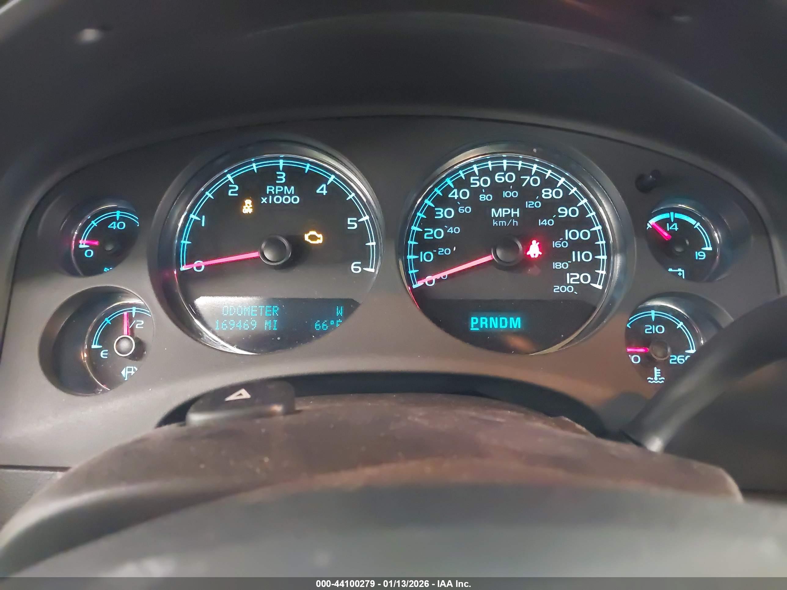CHEVROLET SILVERADO image 7