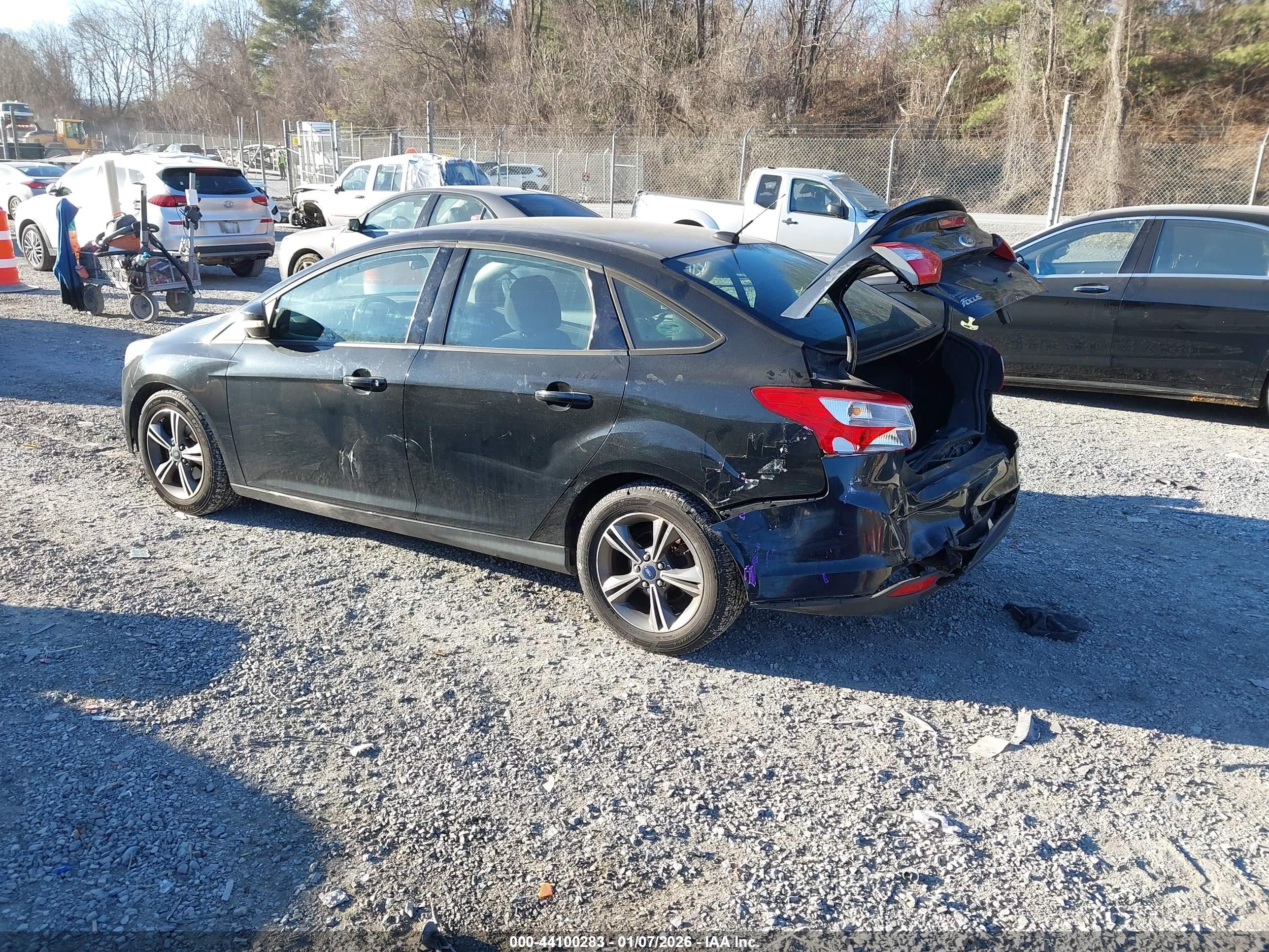 FORD FOCUS image 3