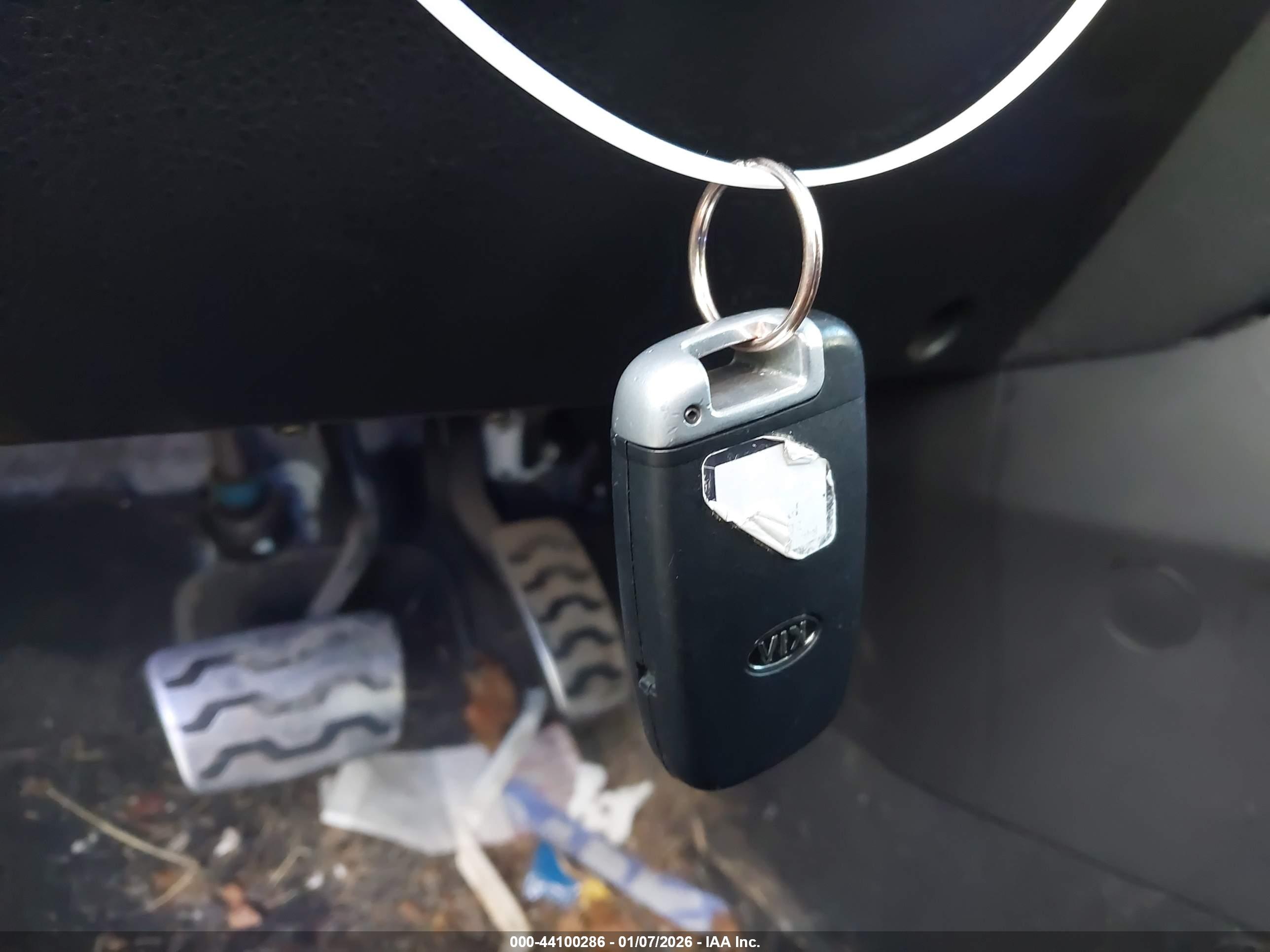 KIA SORENTO image 11