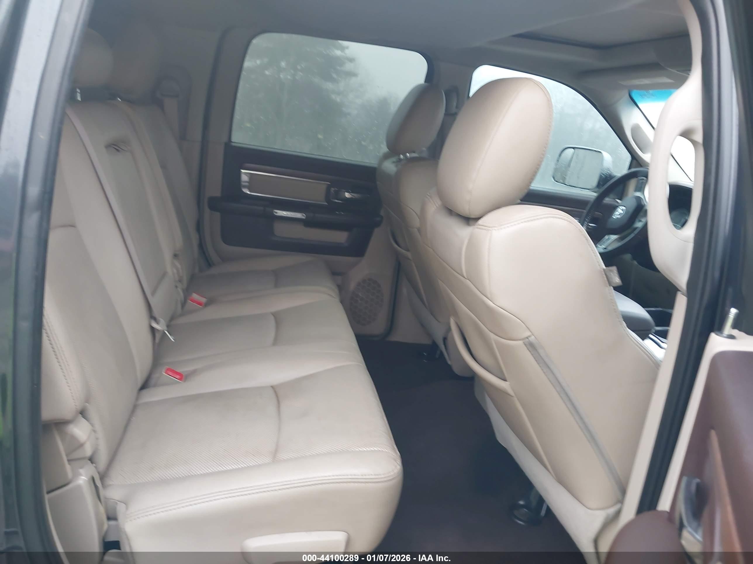 RAM 2500 image 8