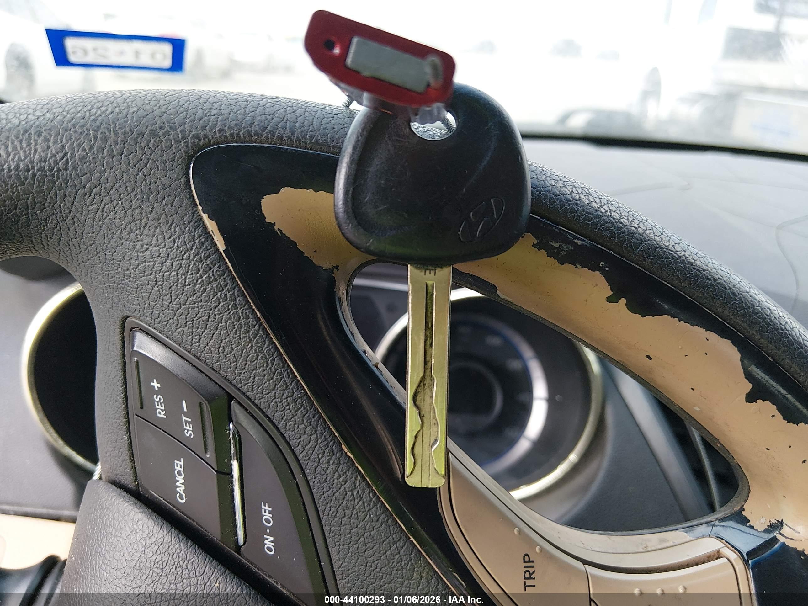 HYUNDAI SONATA image 11