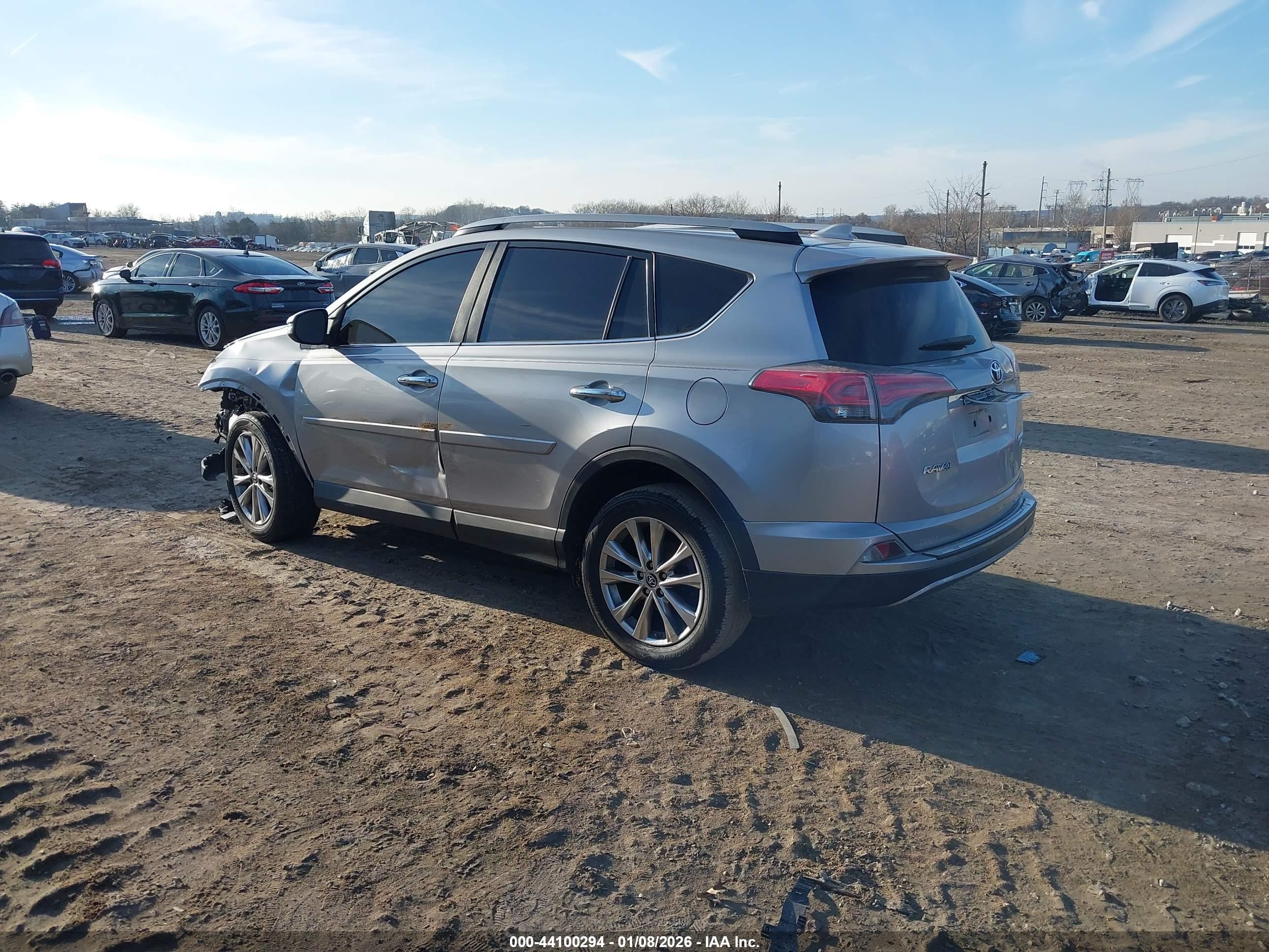 TOYOTA RAV4 image 3
