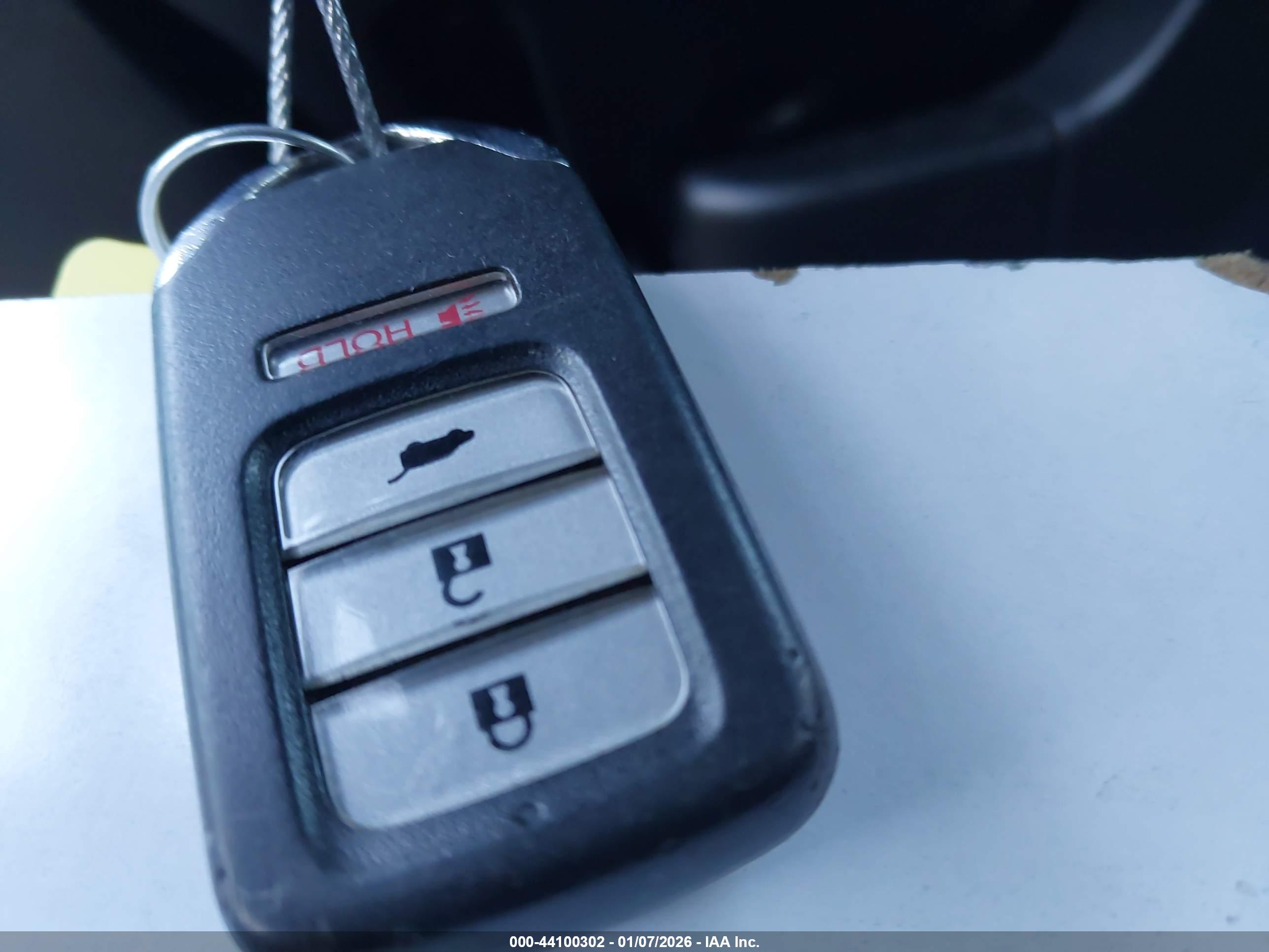 HONDA CR-V image 11