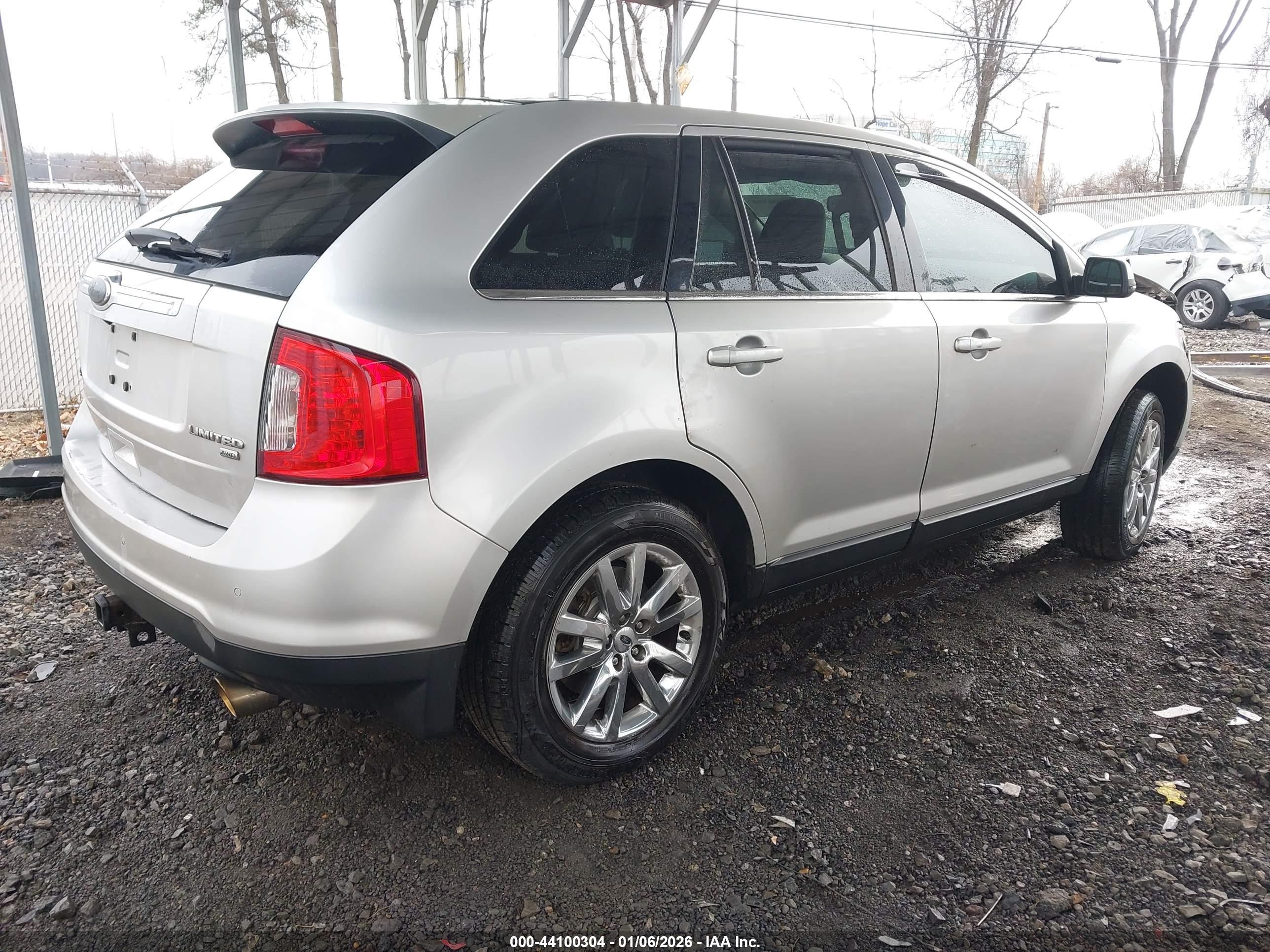 FORD EDGE image 4
