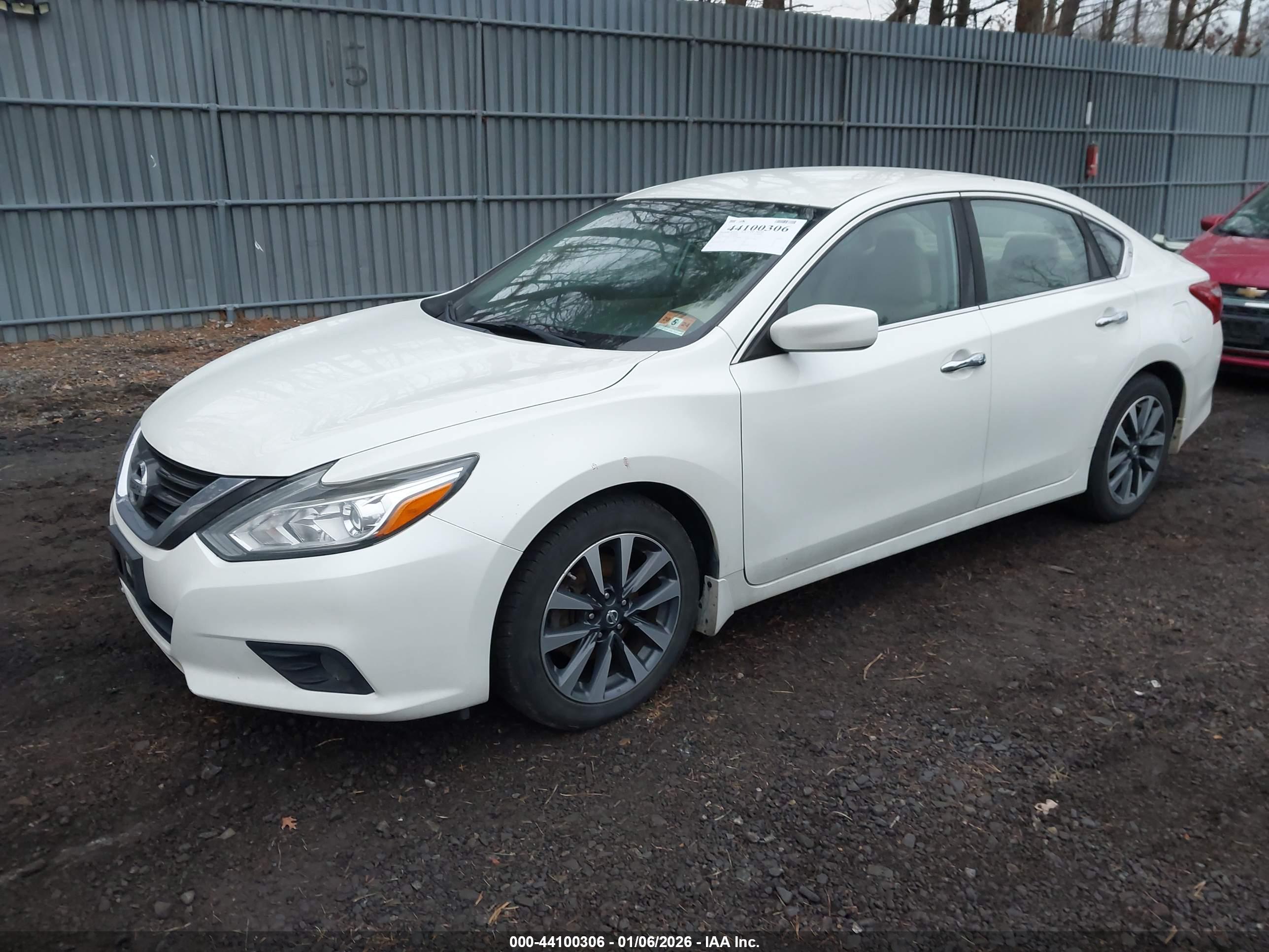 NISSAN ALTIMA image 2