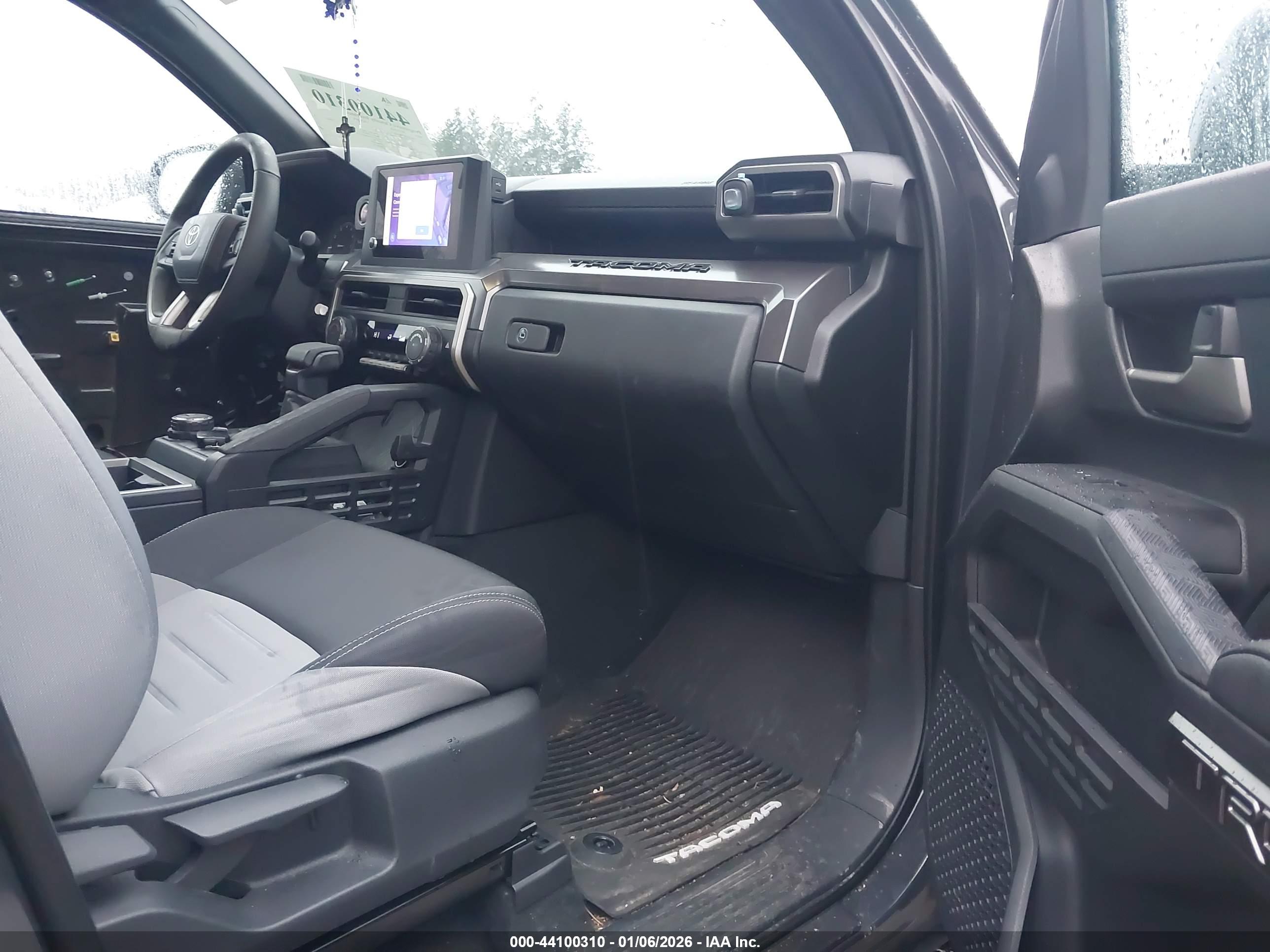 TOYOTA TACOMA image 5
