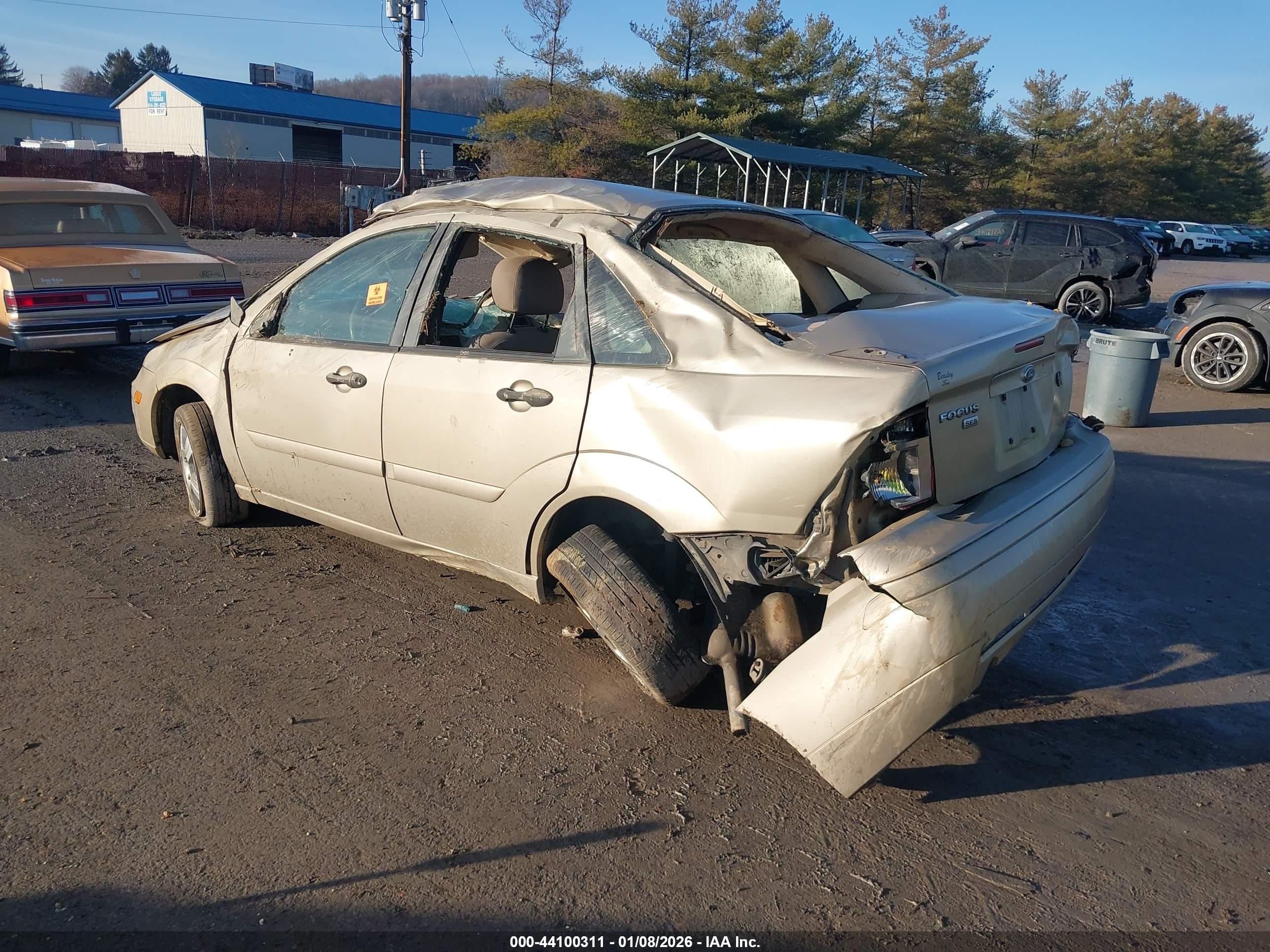 FORD FOCUS image 3
