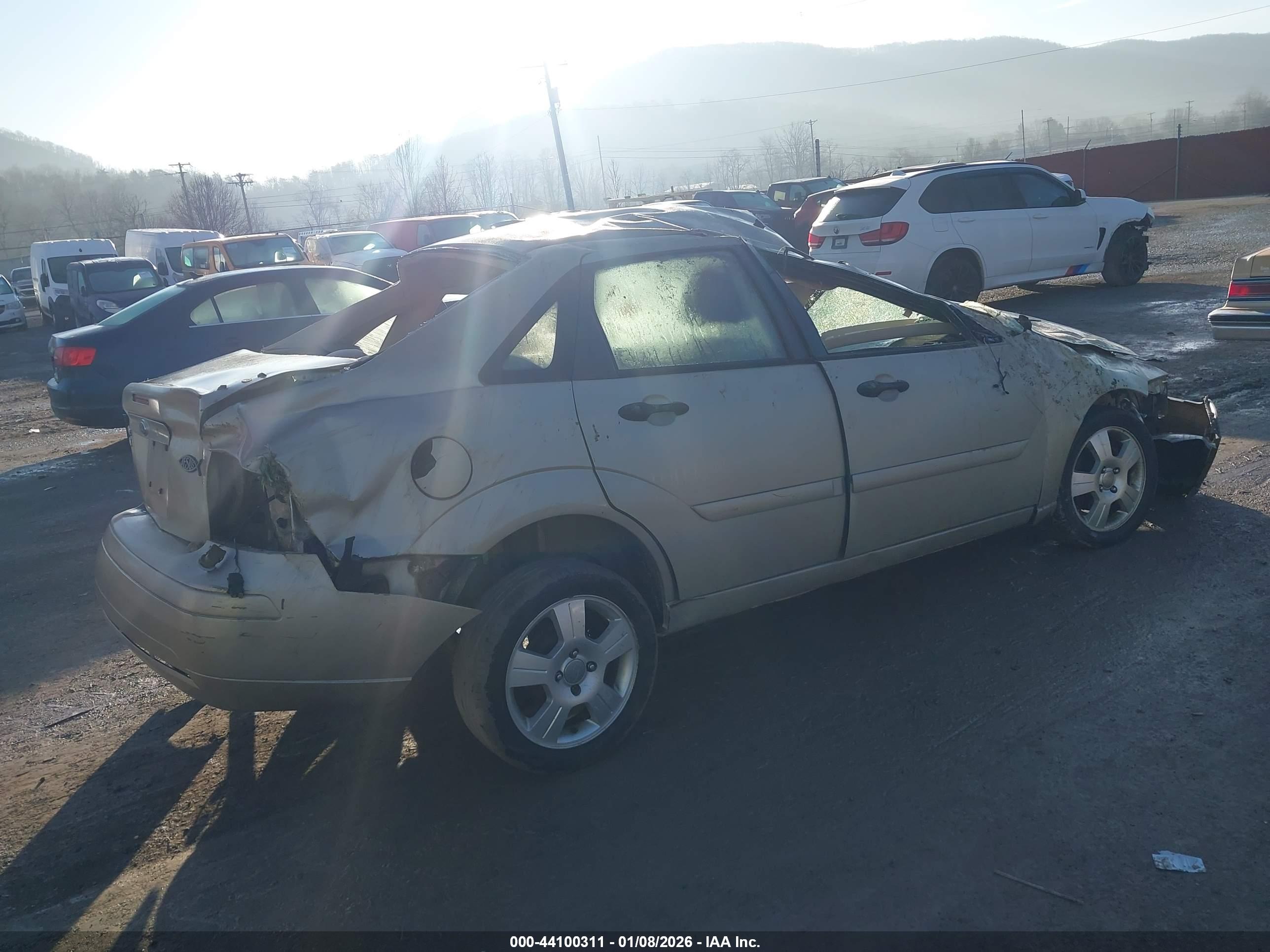 FORD FOCUS image 4