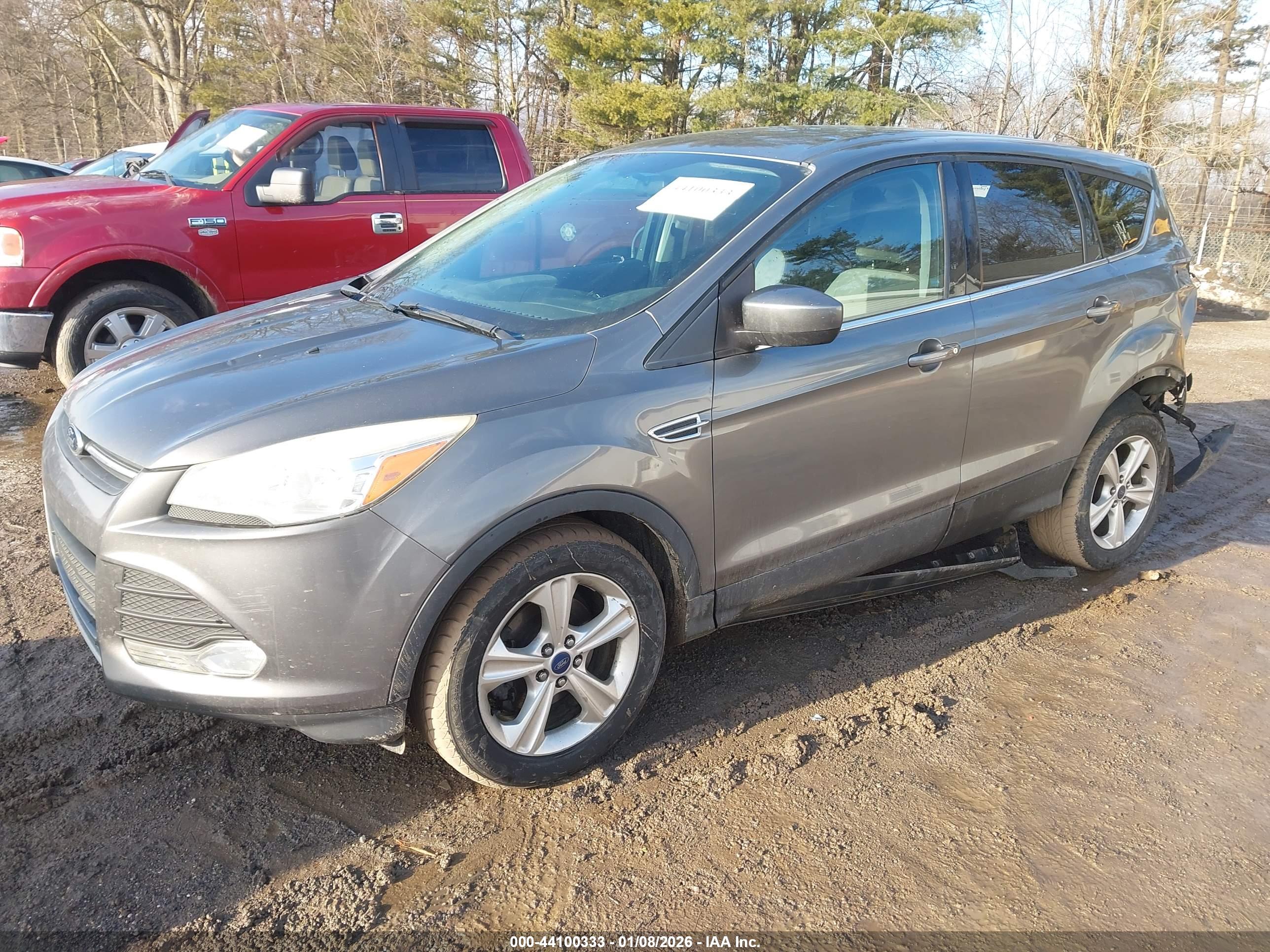 FORD ESCAPE image 2