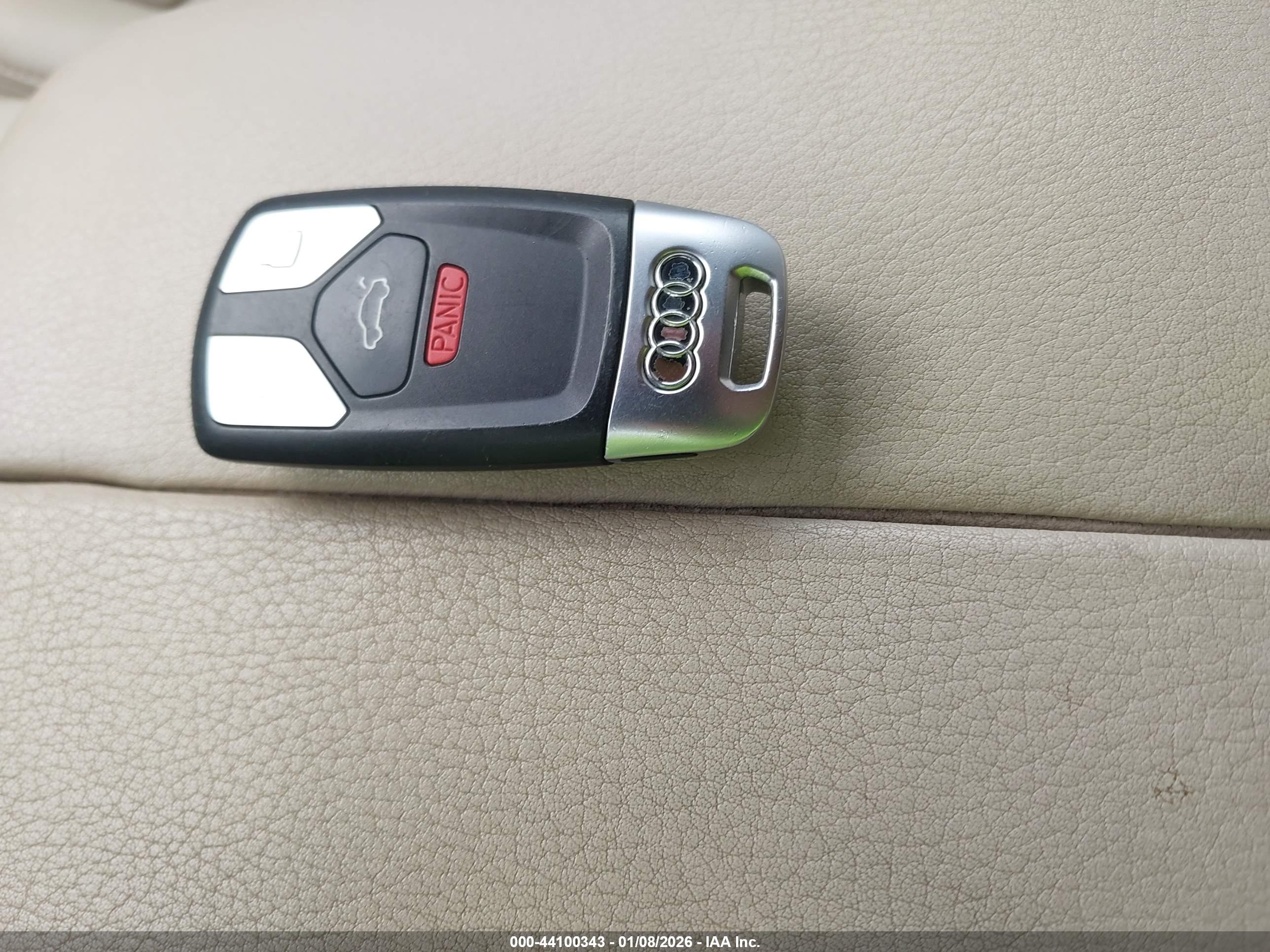 AUDI Q7 image 11