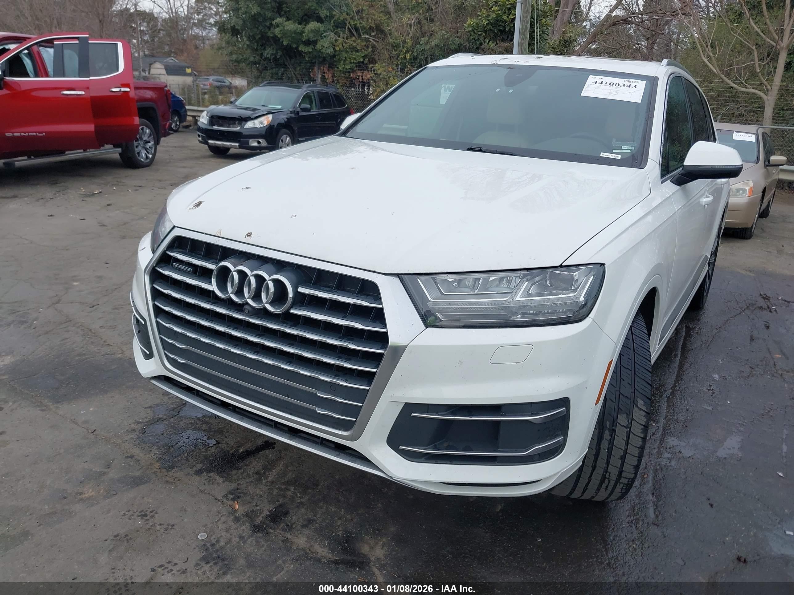 AUDI Q7 image 6