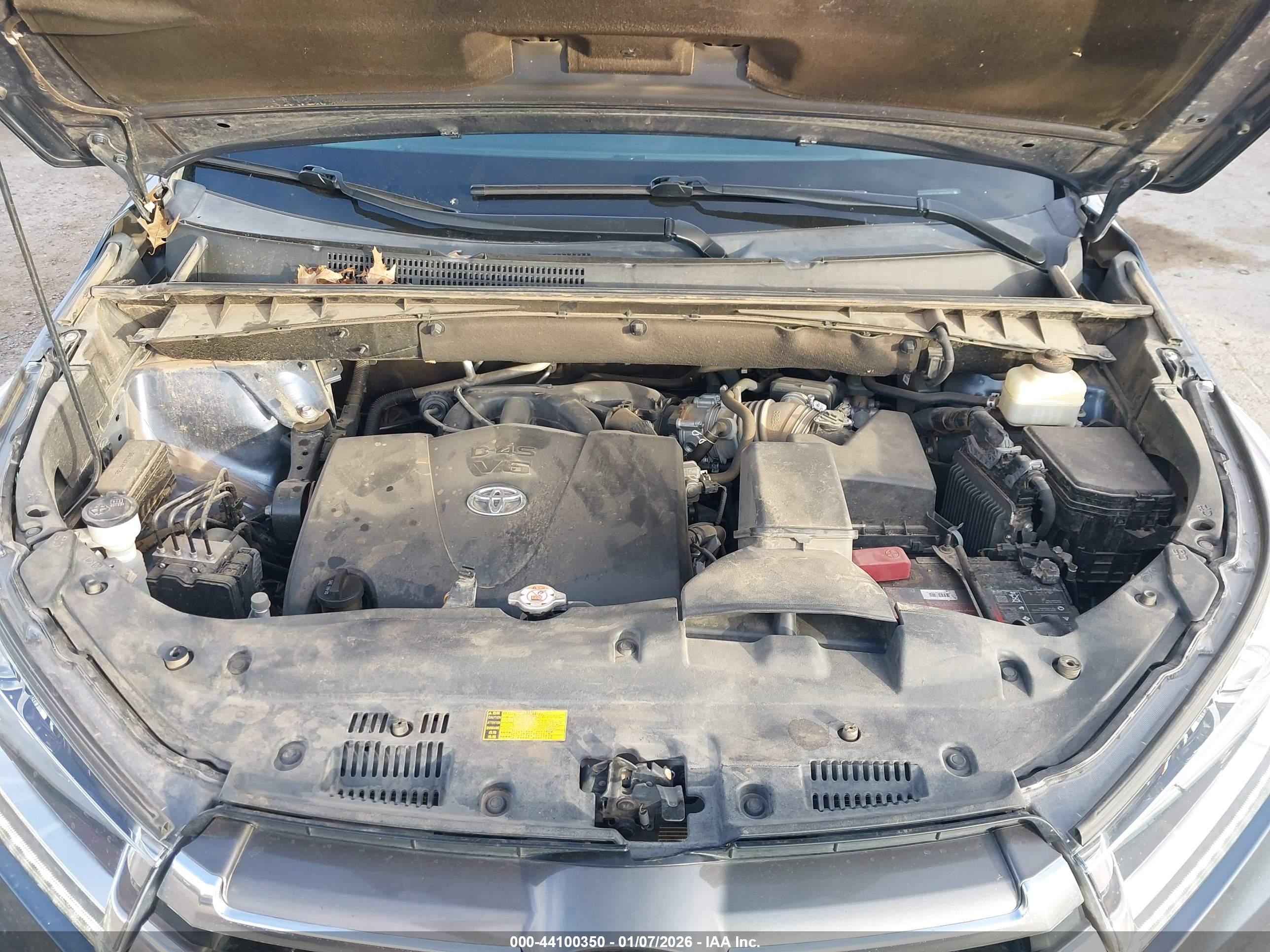 TOYOTA HIGHLANDER image 10