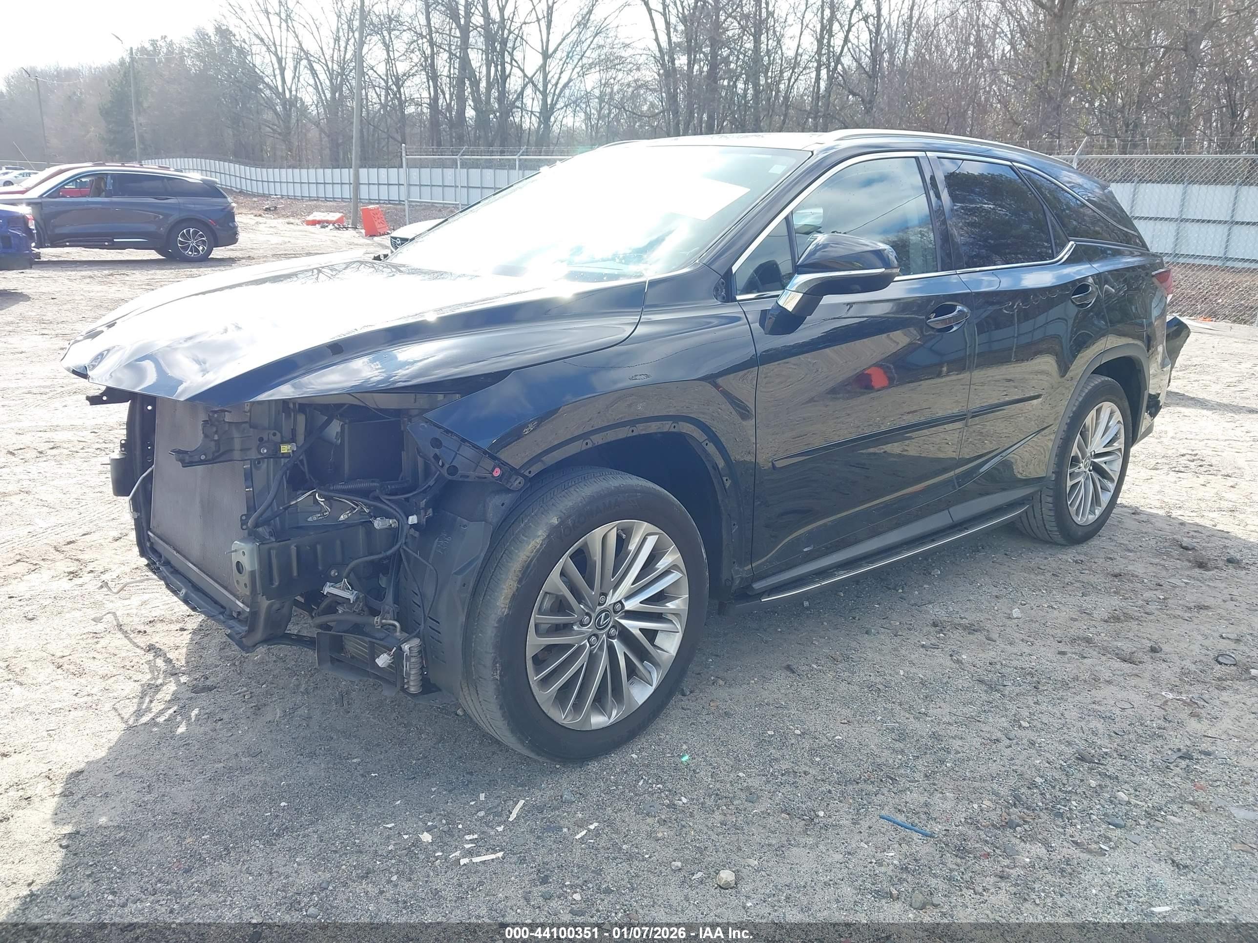 LEXUS RX image 2