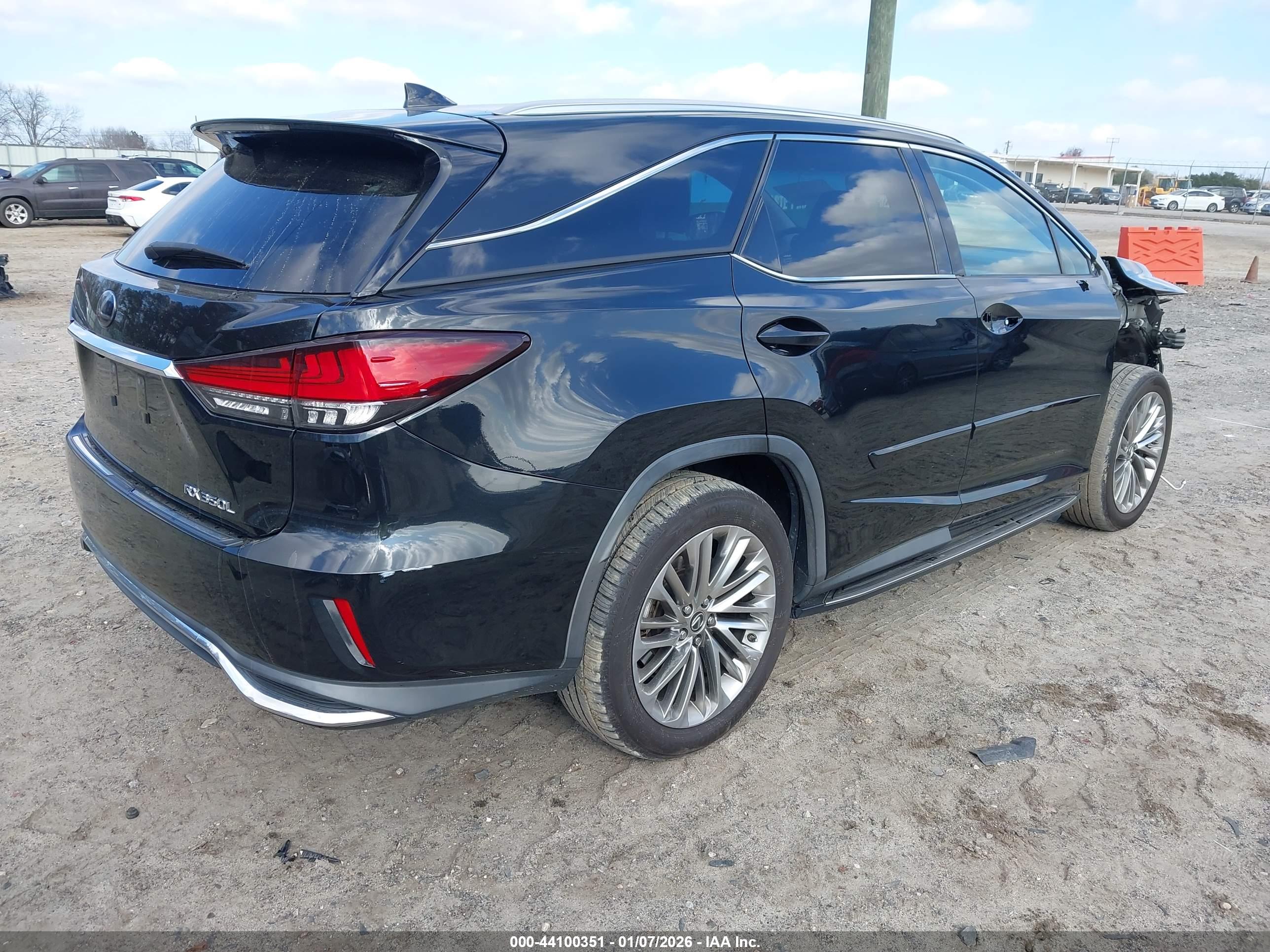 LEXUS RX image 4