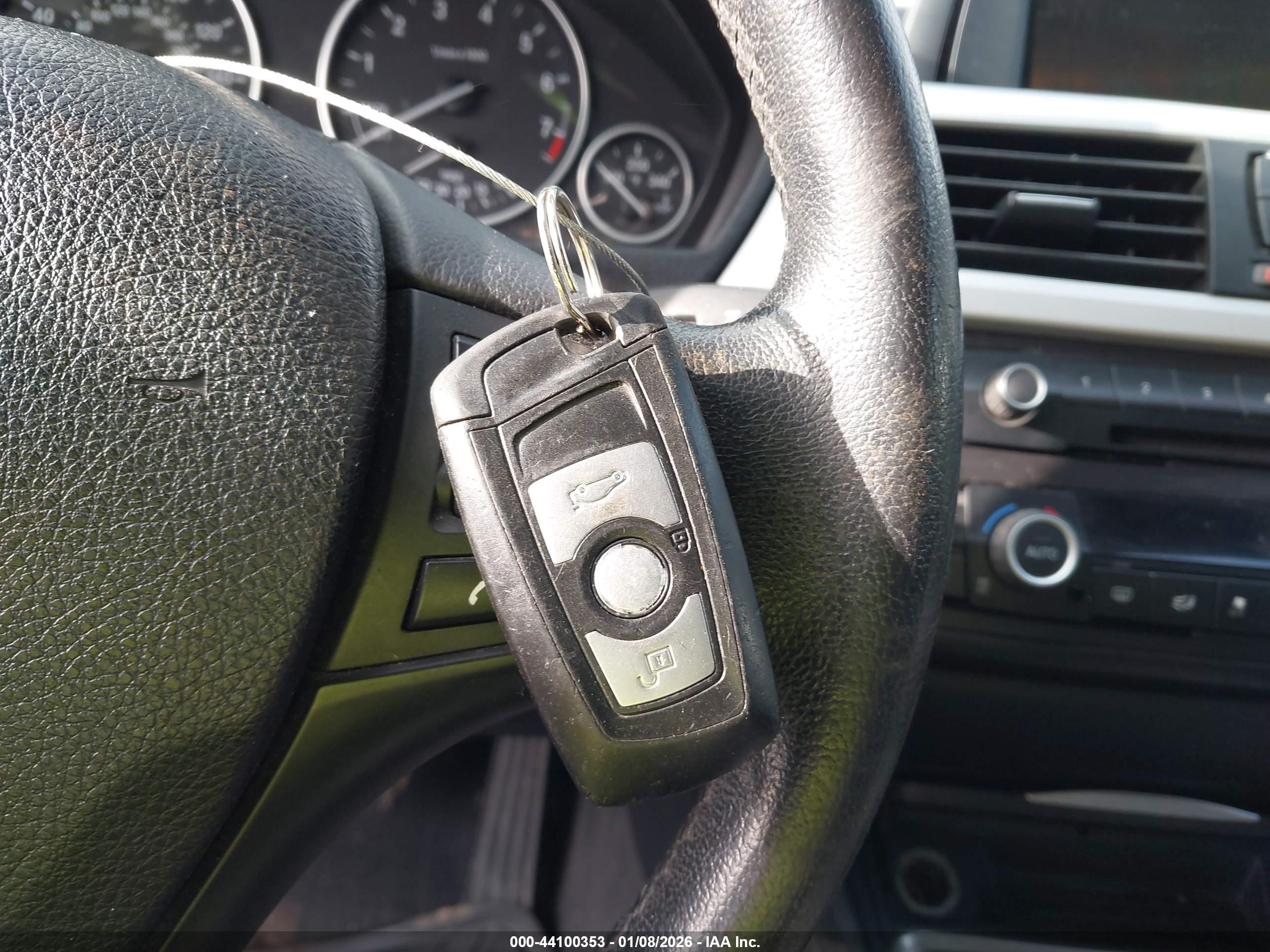 BMW 328I image 11