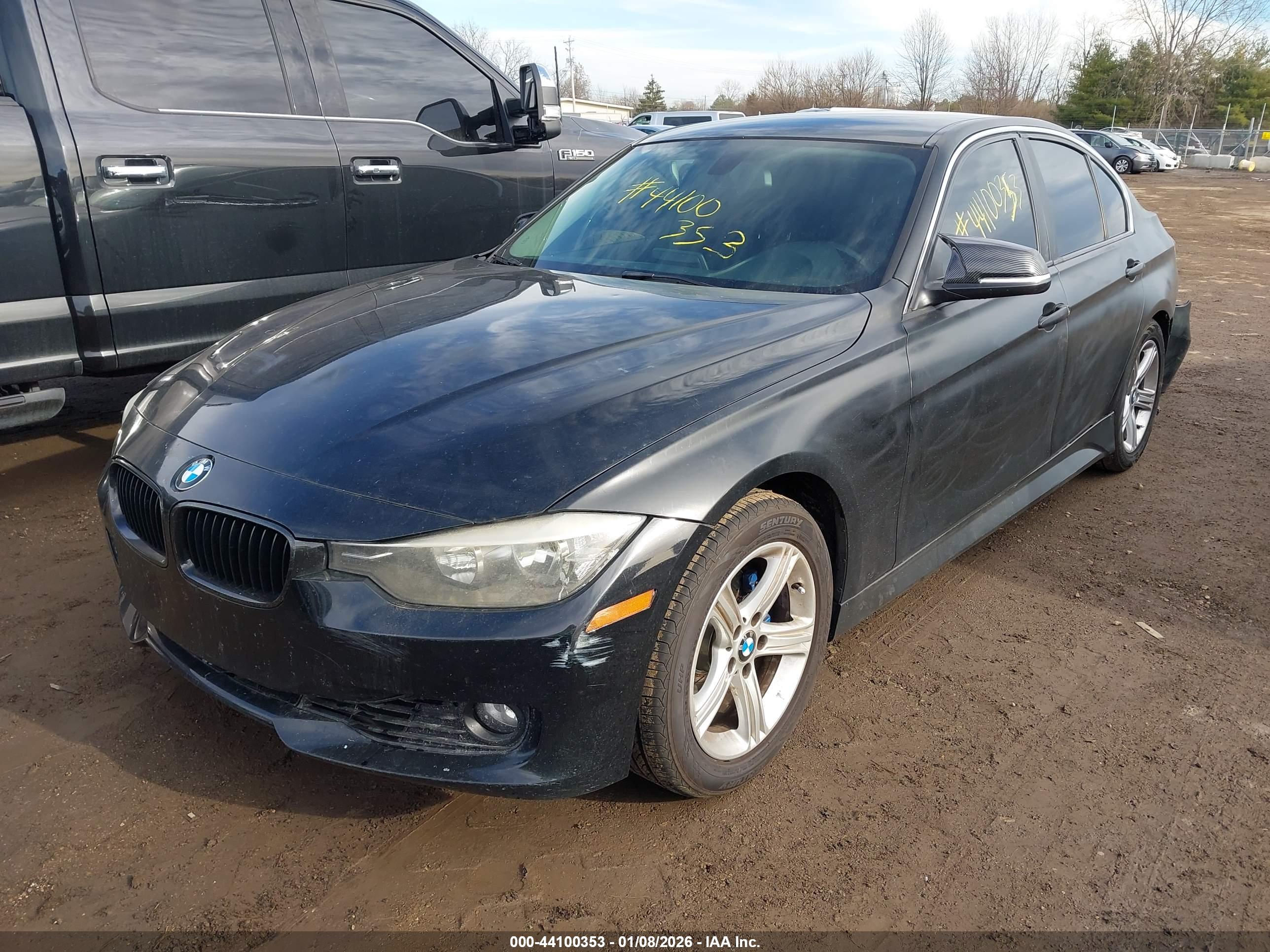 BMW 328I image 2