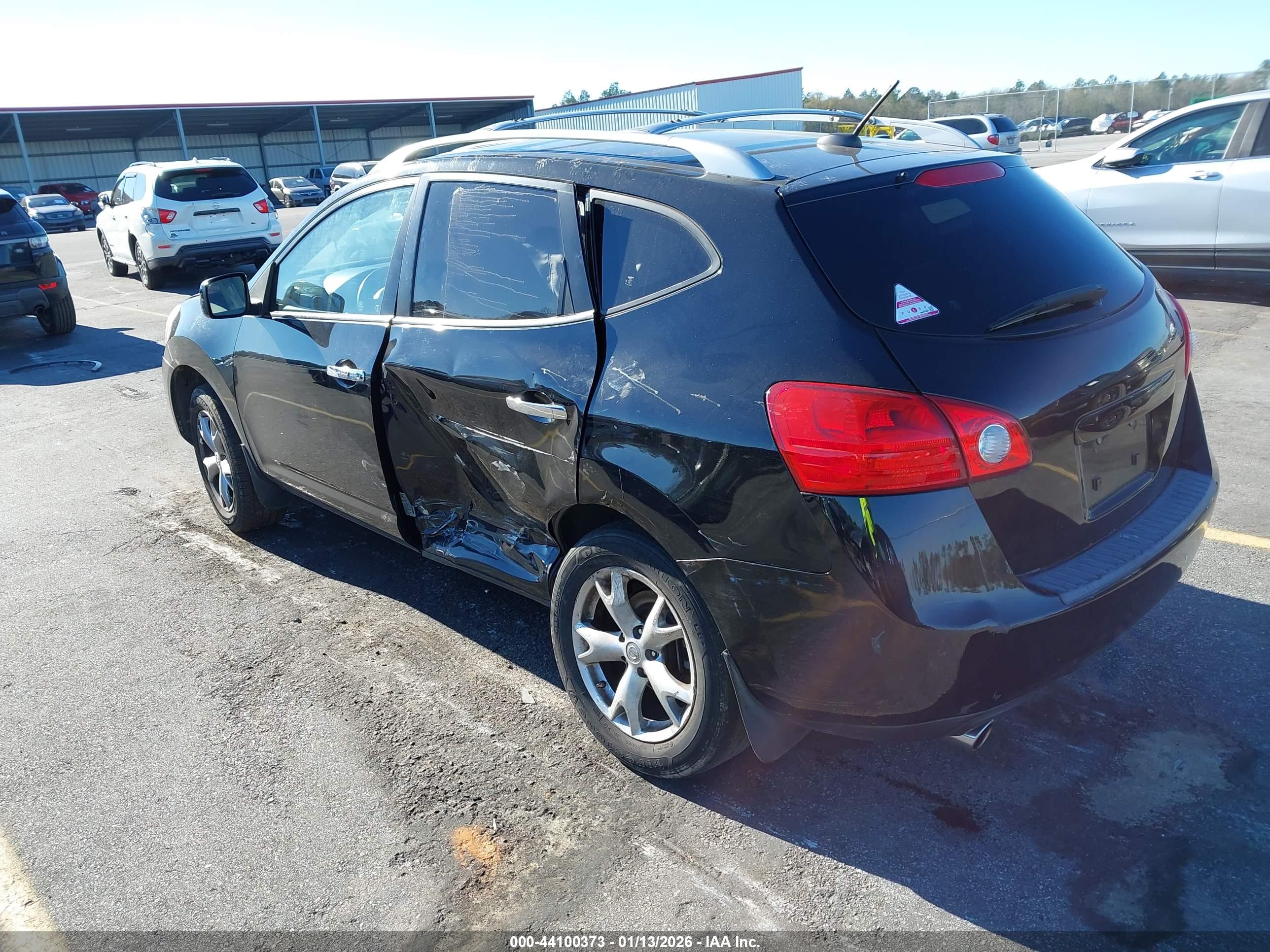 NISSAN ROGUE image 3