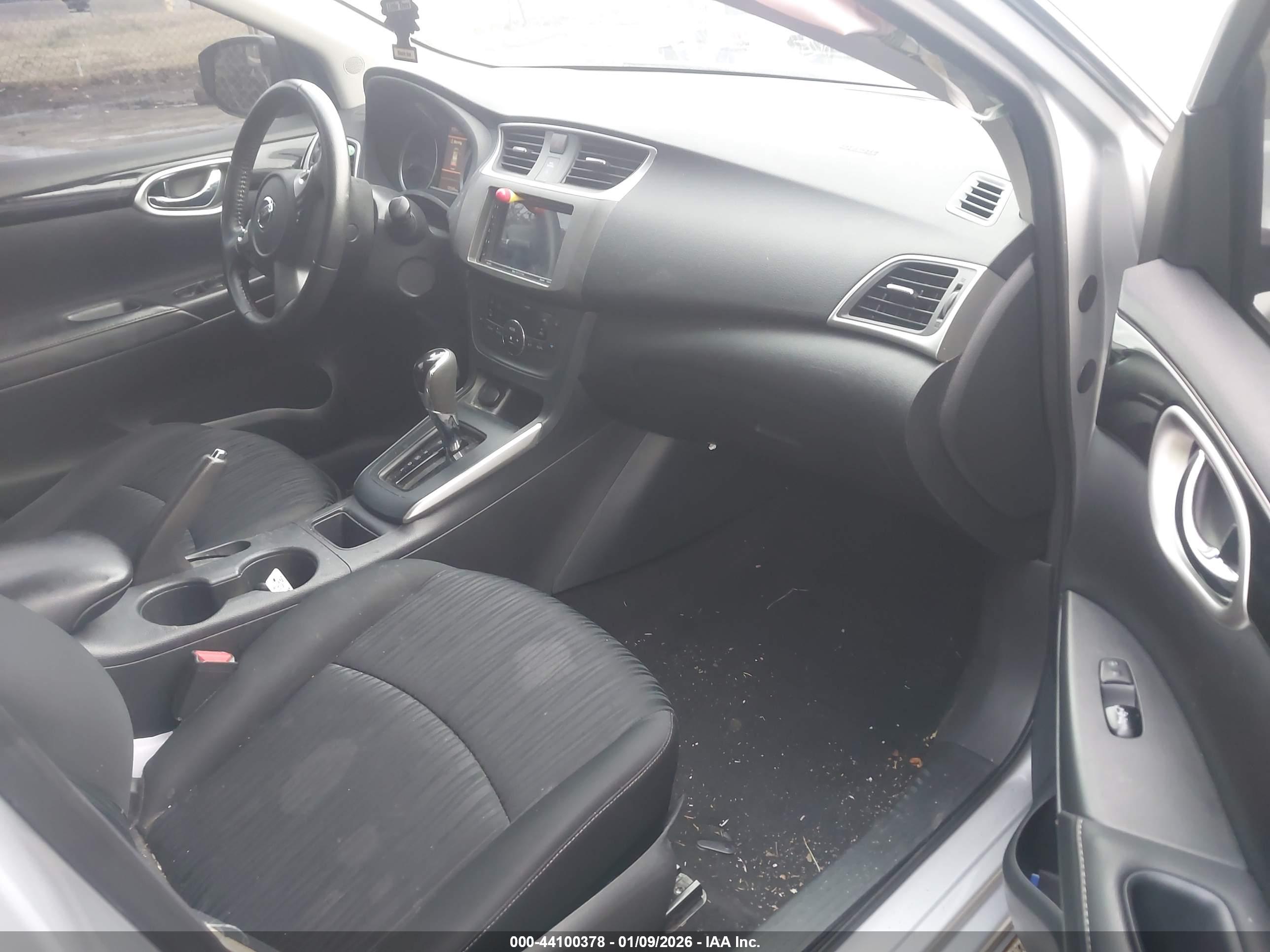 NISSAN SENTRA image 5