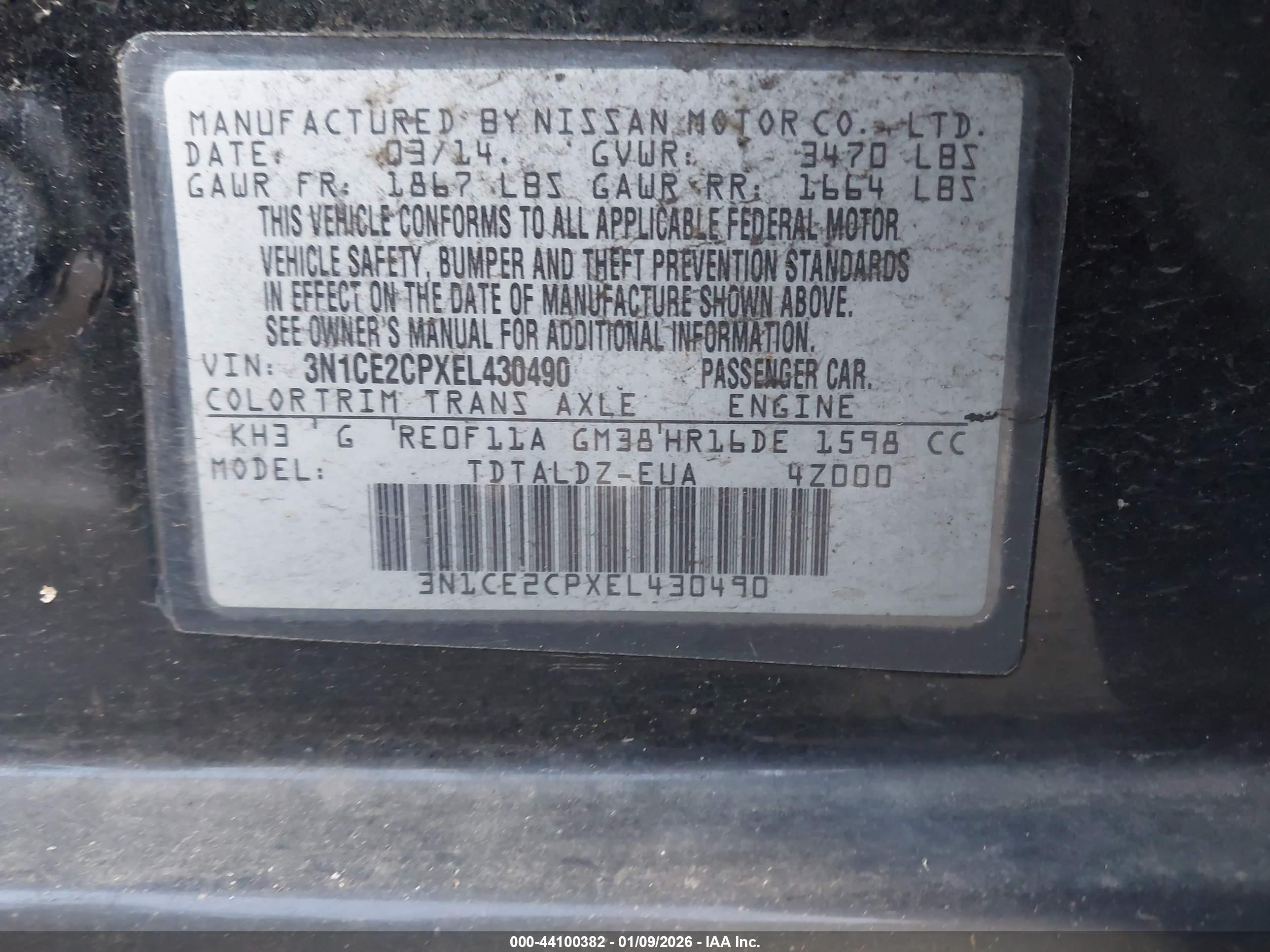 NISSAN VERSA image 9