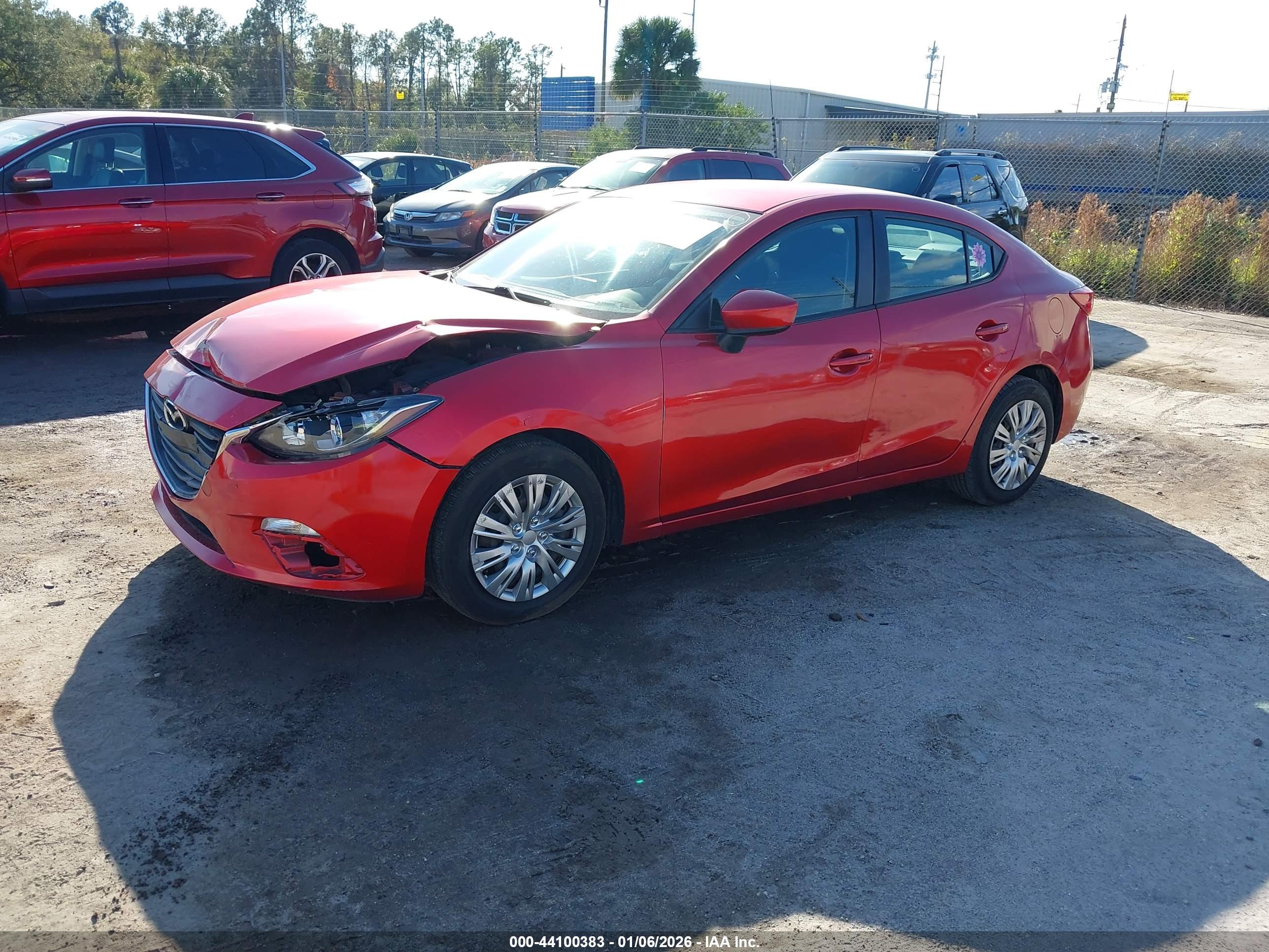 MAZDA MAZDA3 image 2