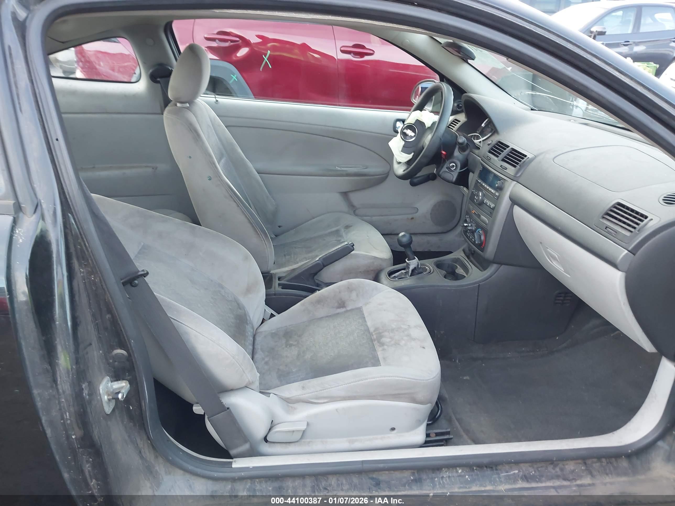 CHEVROLET COBALT image 5
