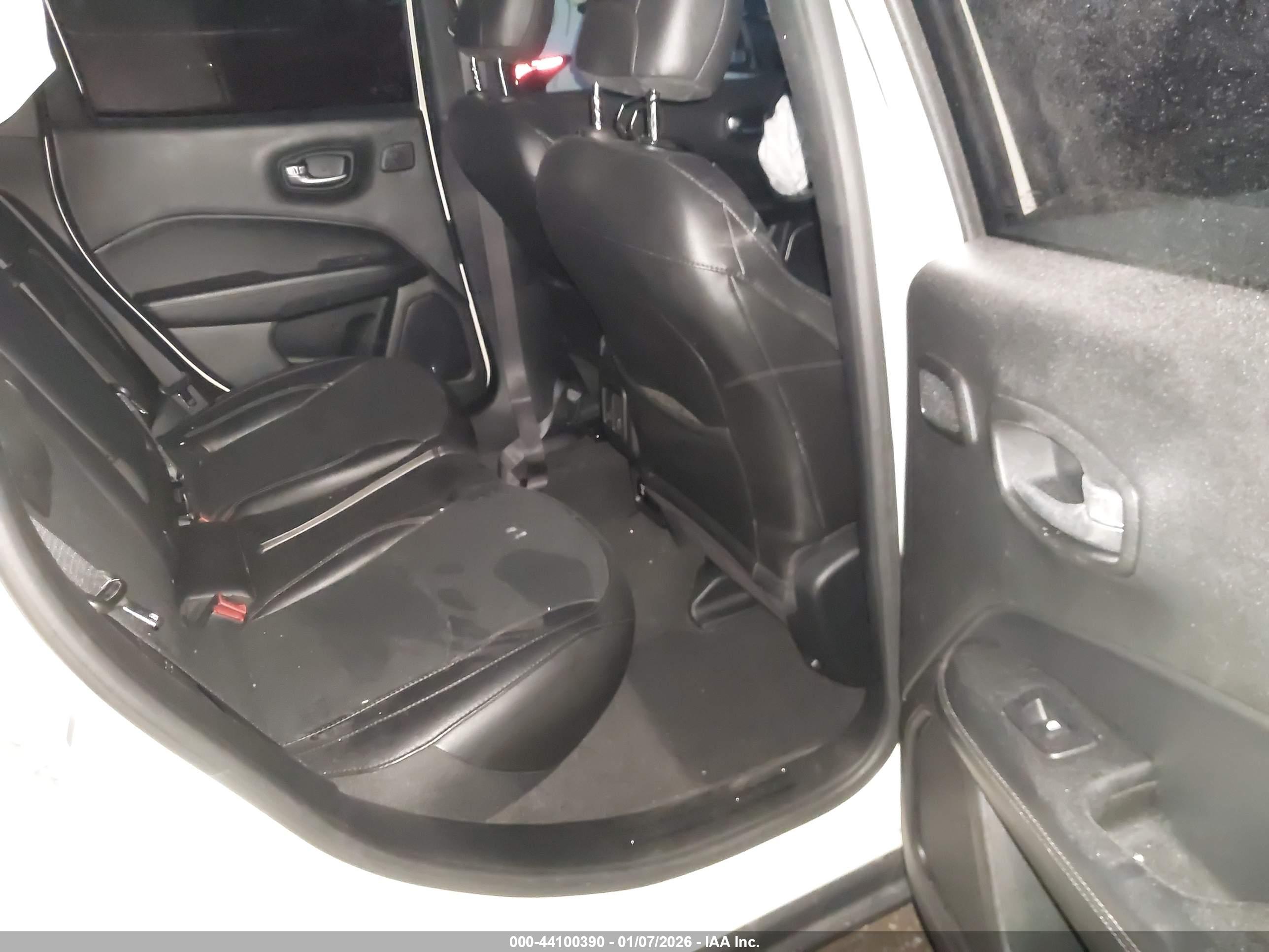 JEEP COMPASS image 8
