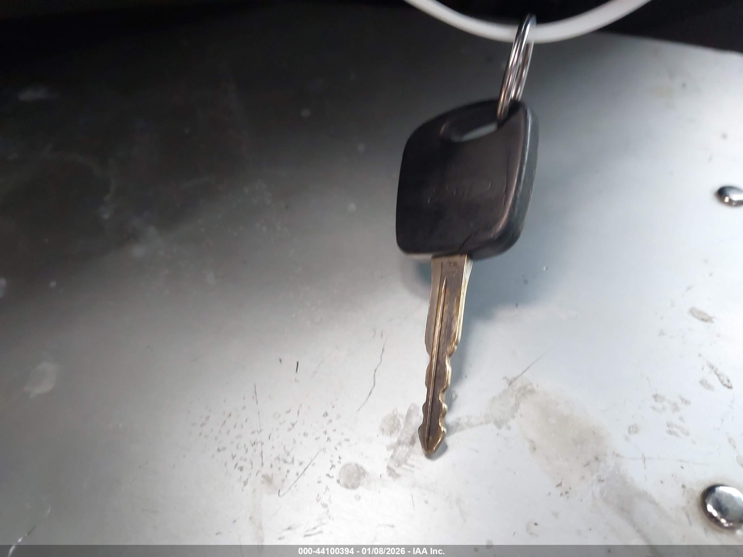 FORD ESCAPE image 11